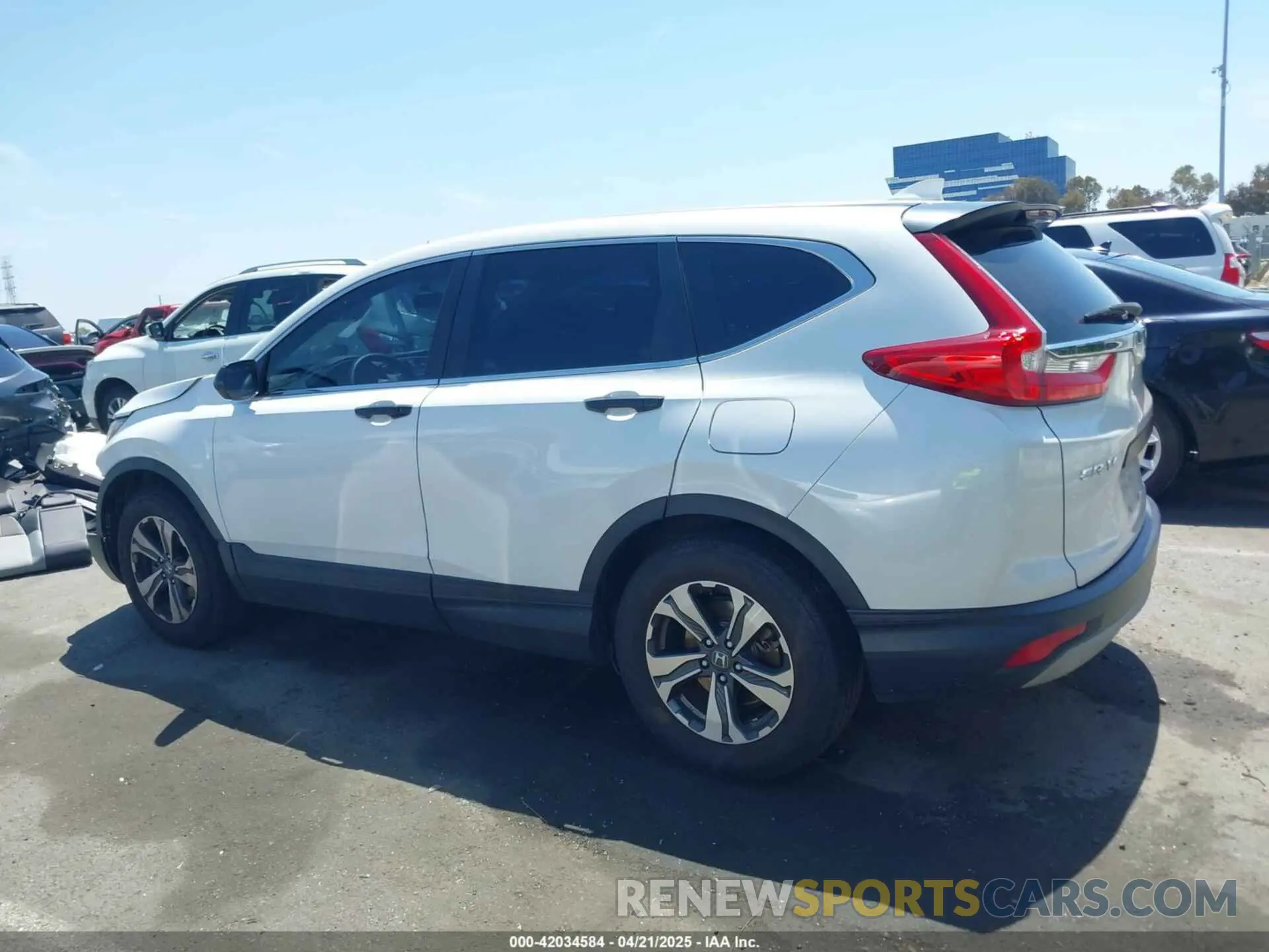 15 Photograph of a damaged car 2HKRW5H33KH407463 HONDA CR-V 2019