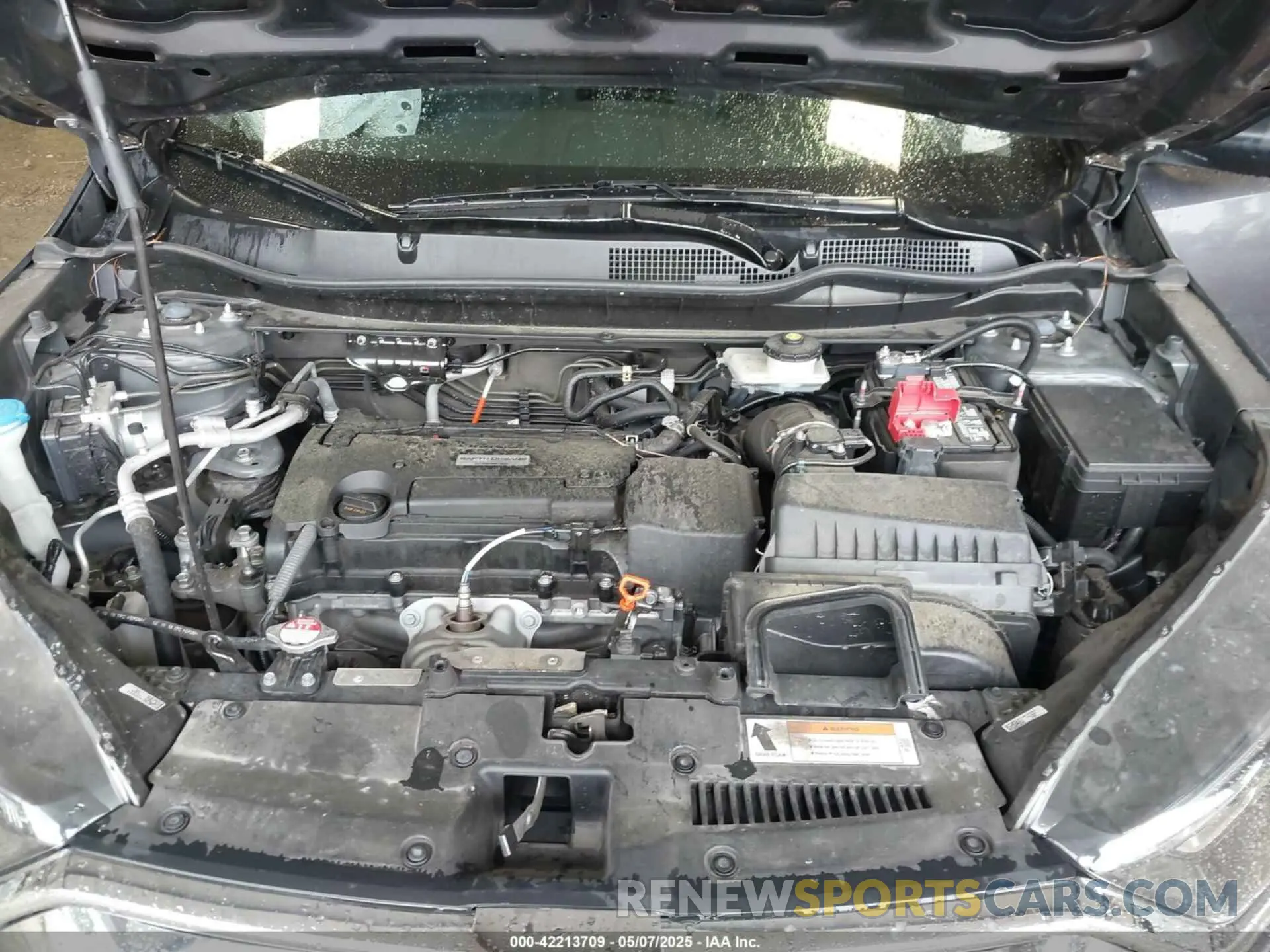 10 Photograph of a damaged car 2HKRW5H33KH412873 HONDA CR-V 2019