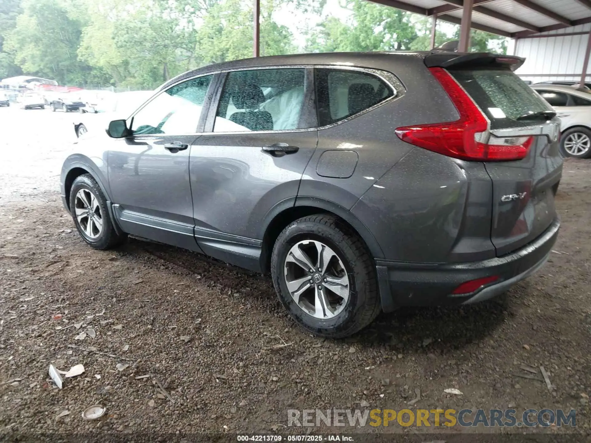 3 Photograph of a damaged car 2HKRW5H33KH412873 HONDA CR-V 2019
