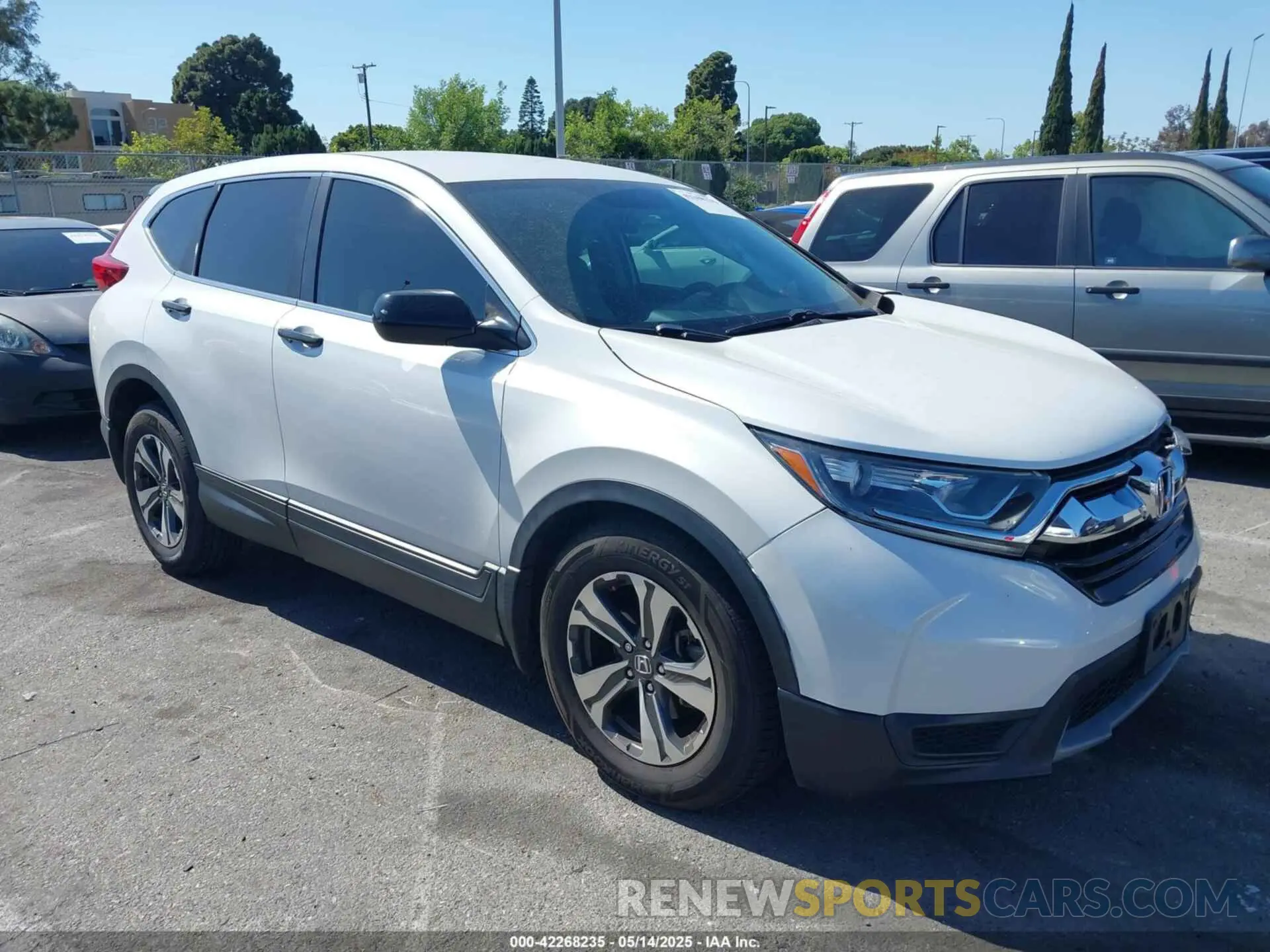 1 Photograph of a damaged car 2HKRW5H34KH405284 HONDA CR-V 2019