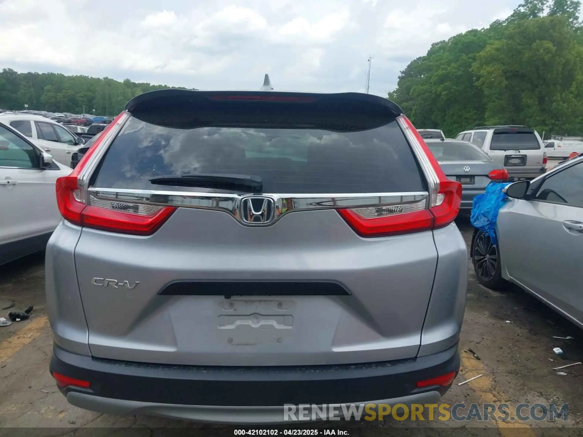 16 Photograph of a damaged car 2HKRW5H35KH403298 HONDA CR-V 2019