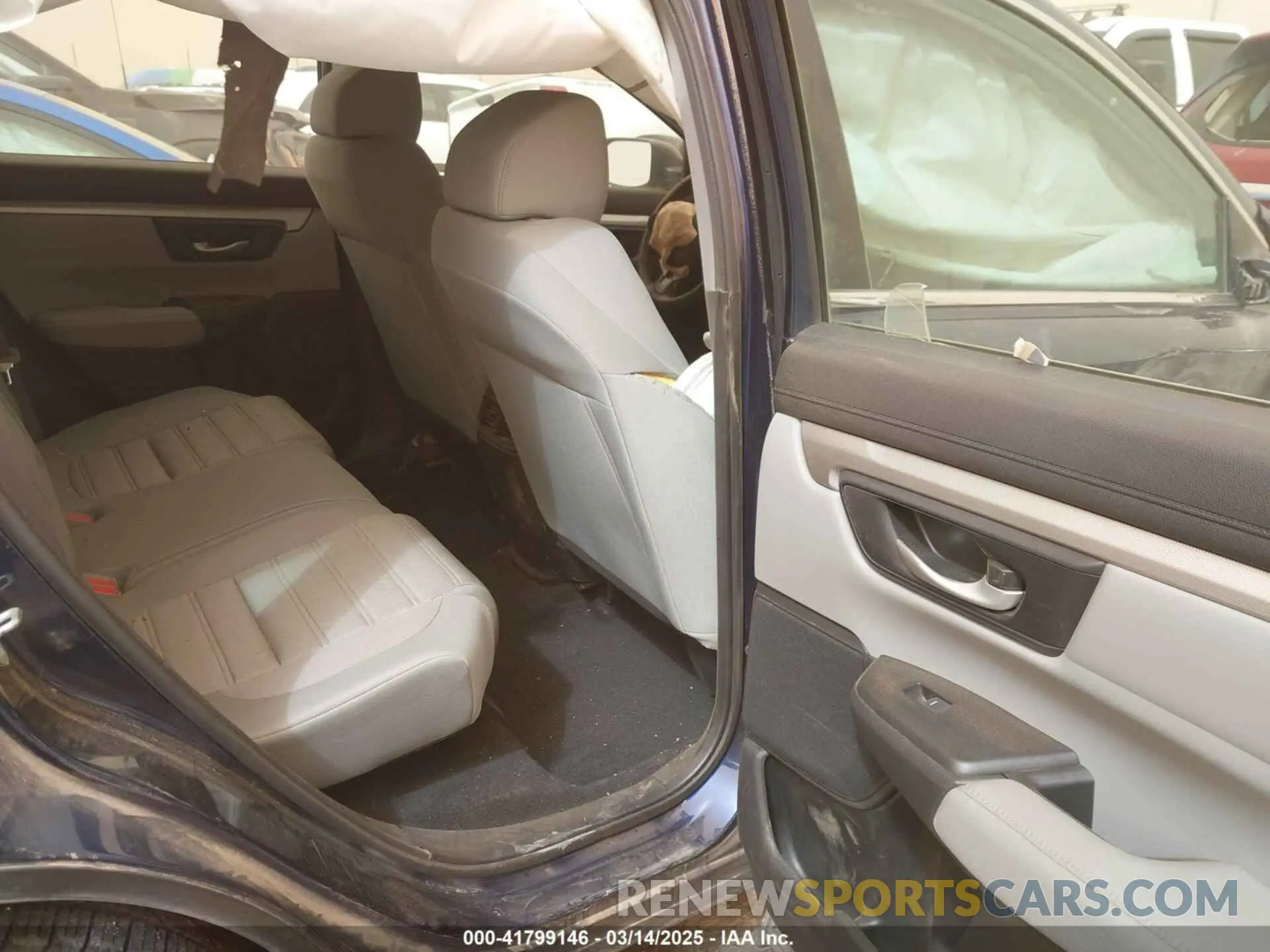 8 Photograph of a damaged car 2HKRW5H35KH416522 HONDA CR-V 2019