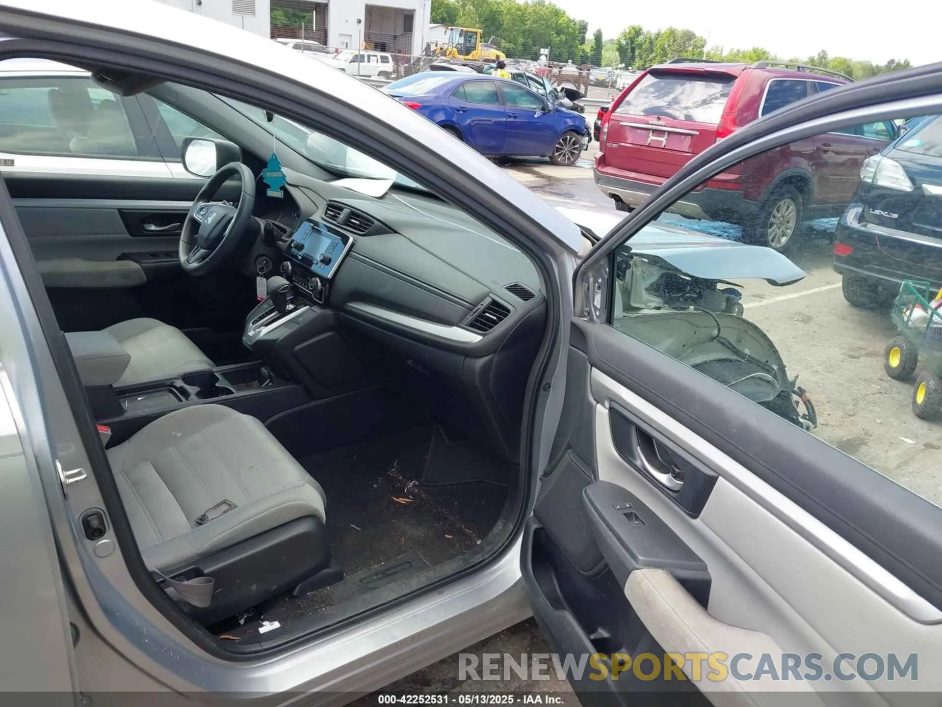 5 Photograph of a damaged car 2HKRW5H36KH416089 HONDA CR-V 2019