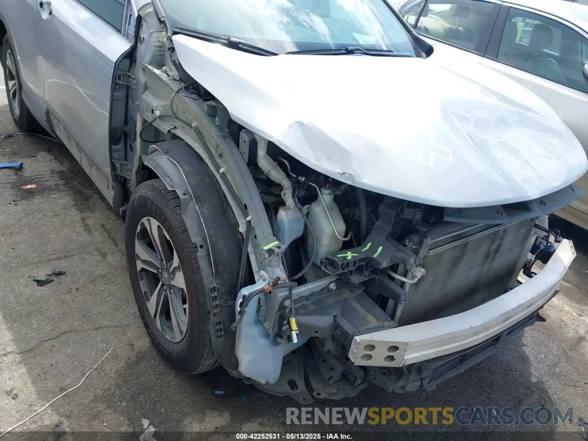 6 Photograph of a damaged car 2HKRW5H36KH416089 HONDA CR-V 2019