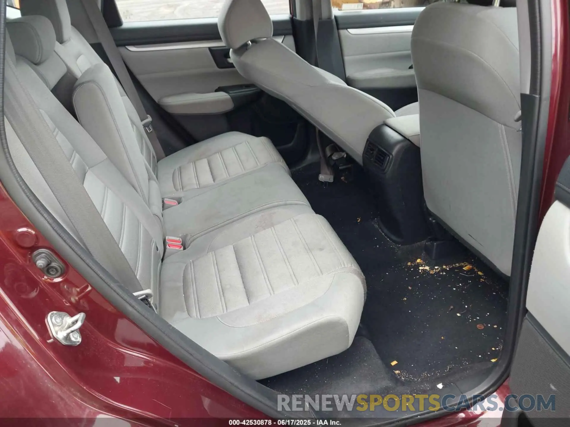 8 Photograph of a damaged car 2HKRW5H37KH417266 HONDA CR-V 2019
