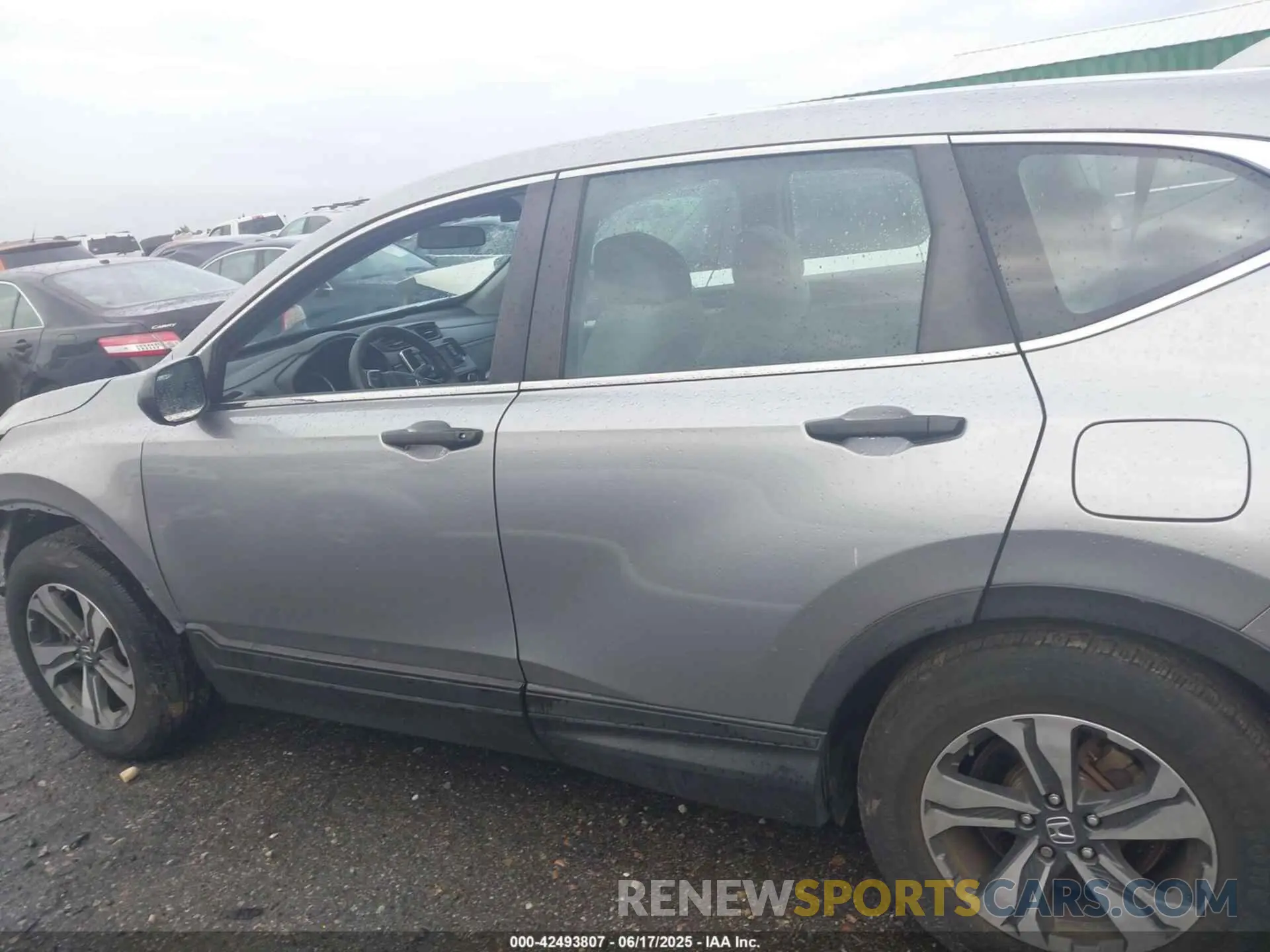 15 Photograph of a damaged car 2HKRW5H37KH420636 HONDA CR-V 2019