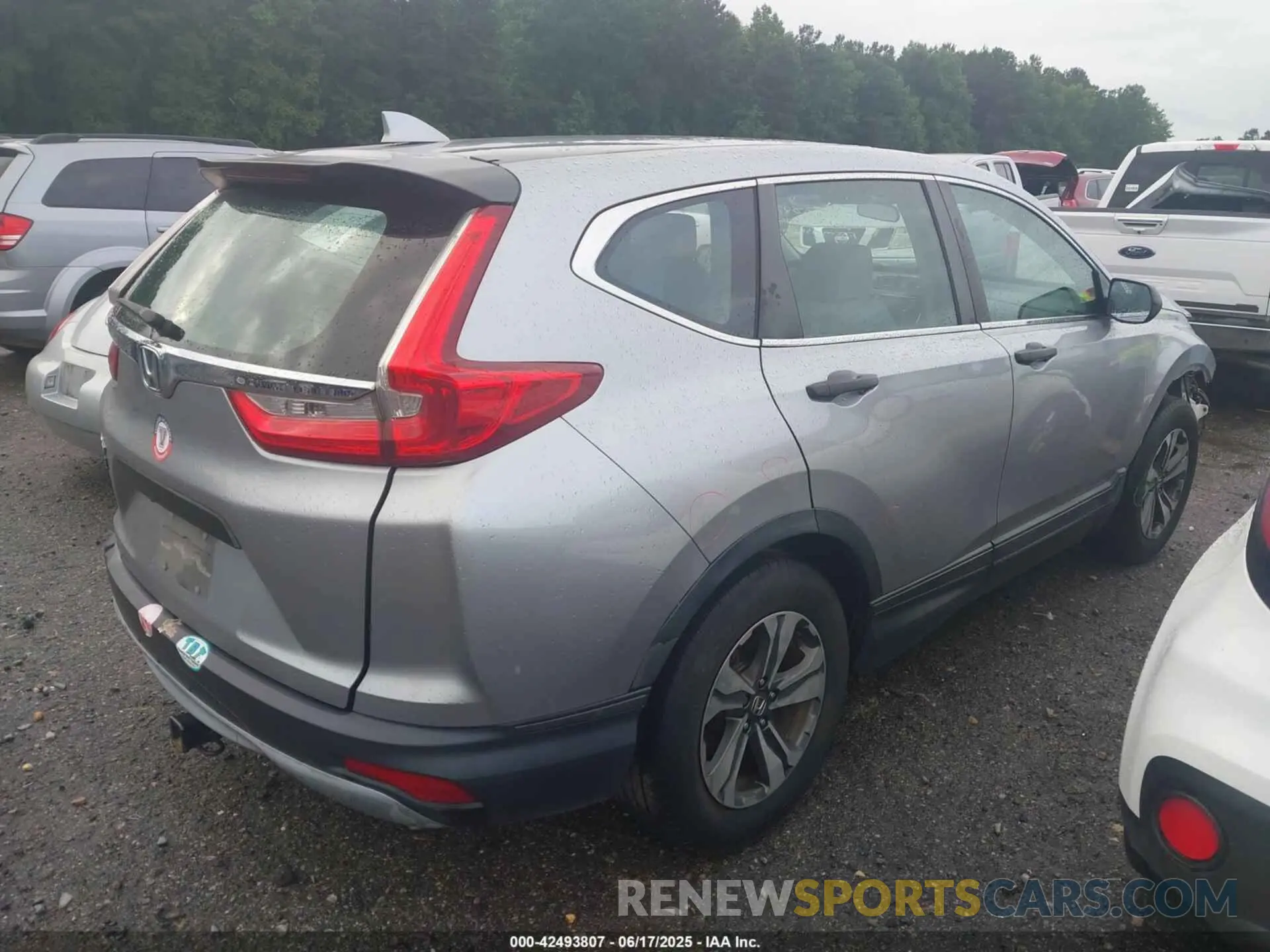 4 Photograph of a damaged car 2HKRW5H37KH420636 HONDA CR-V 2019