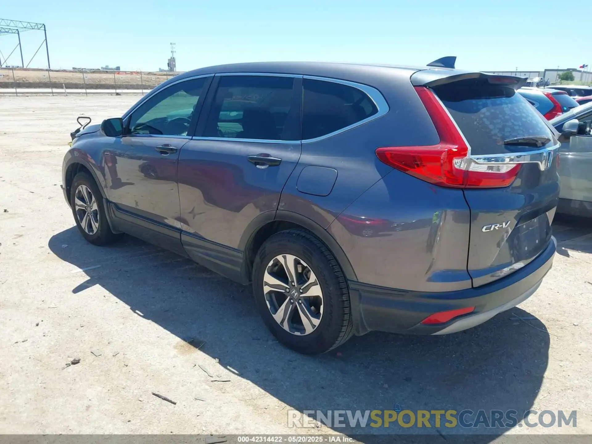 3 Photograph of a damaged car 2HKRW5H3XKH413731 HONDA CR-V 2019