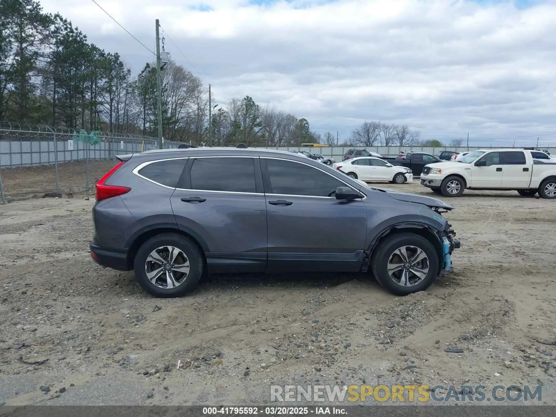 14 Photograph of a damaged car 2HKRW6H30KH208392 HONDA CR-V 2019