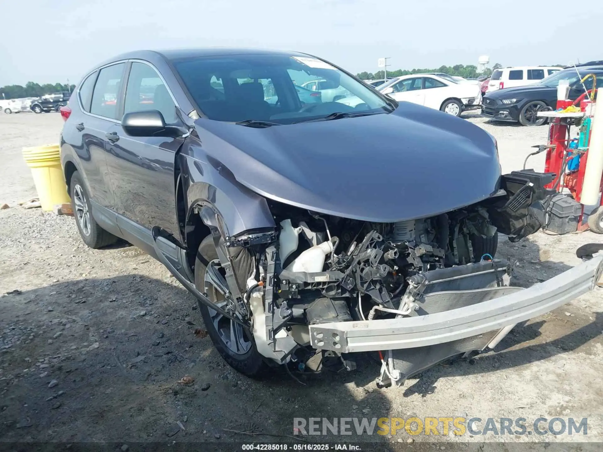 1 Photograph of a damaged car 2HKRW6H31KH220180 HONDA CR-V 2019