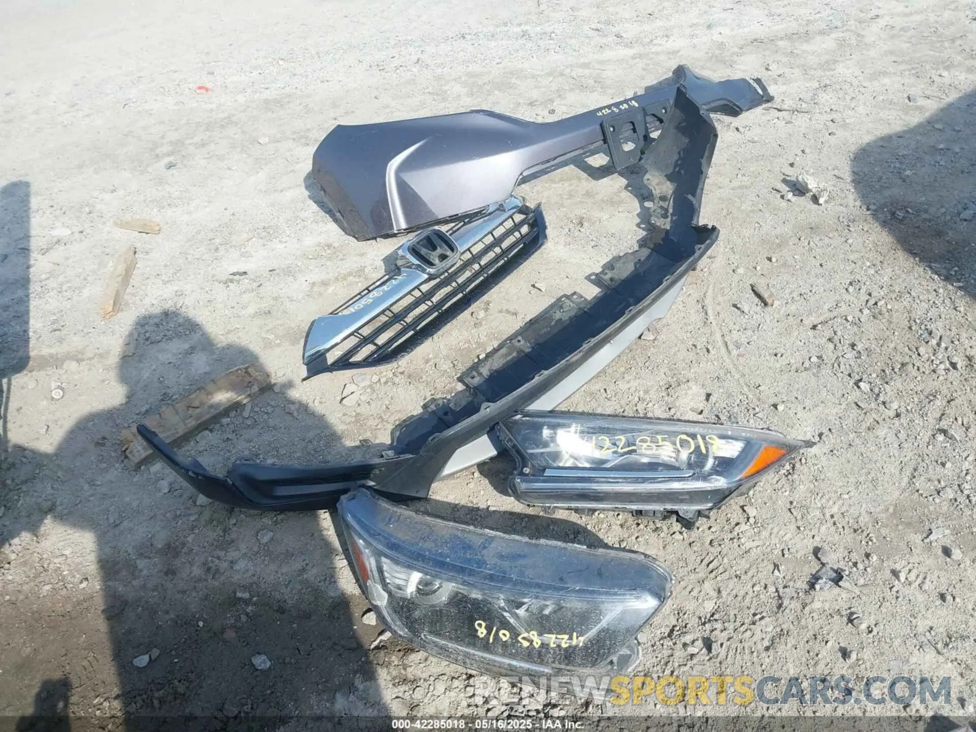 12 Photograph of a damaged car 2HKRW6H31KH220180 HONDA CR-V 2019