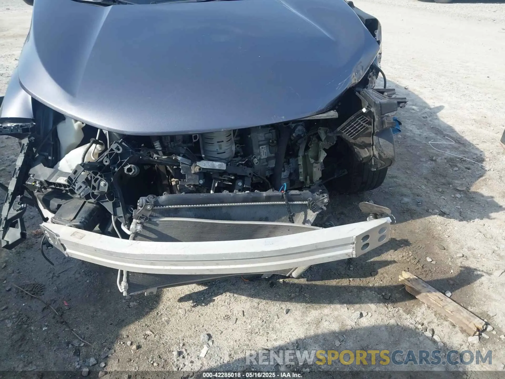 19 Photograph of a damaged car 2HKRW6H31KH220180 HONDA CR-V 2019