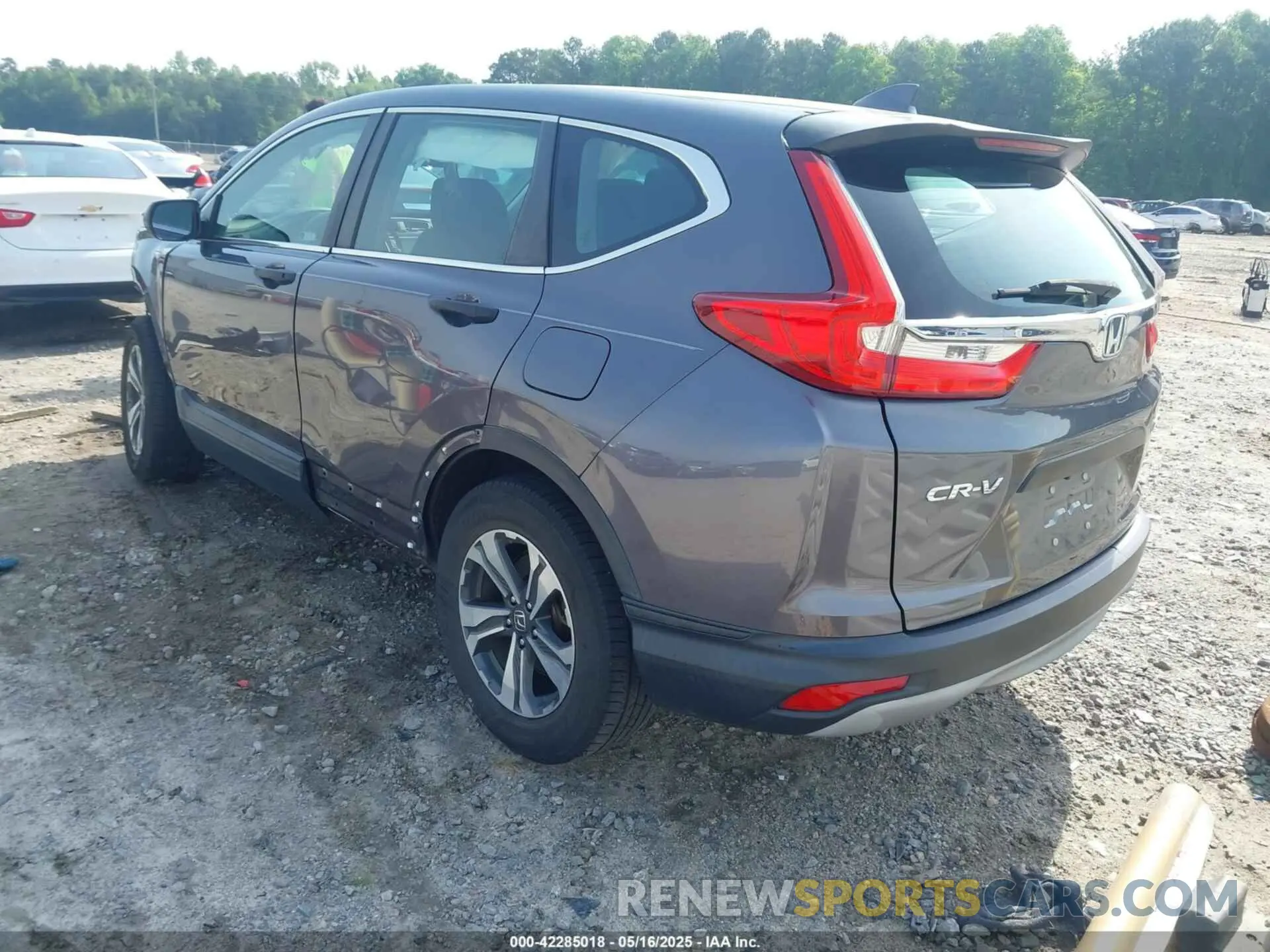 3 Photograph of a damaged car 2HKRW6H31KH220180 HONDA CR-V 2019