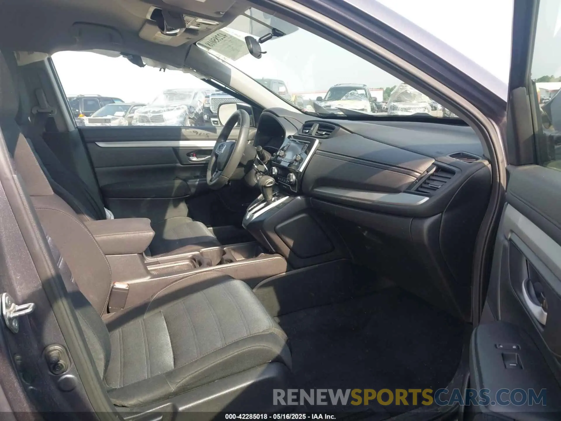 5 Photograph of a damaged car 2HKRW6H31KH220180 HONDA CR-V 2019