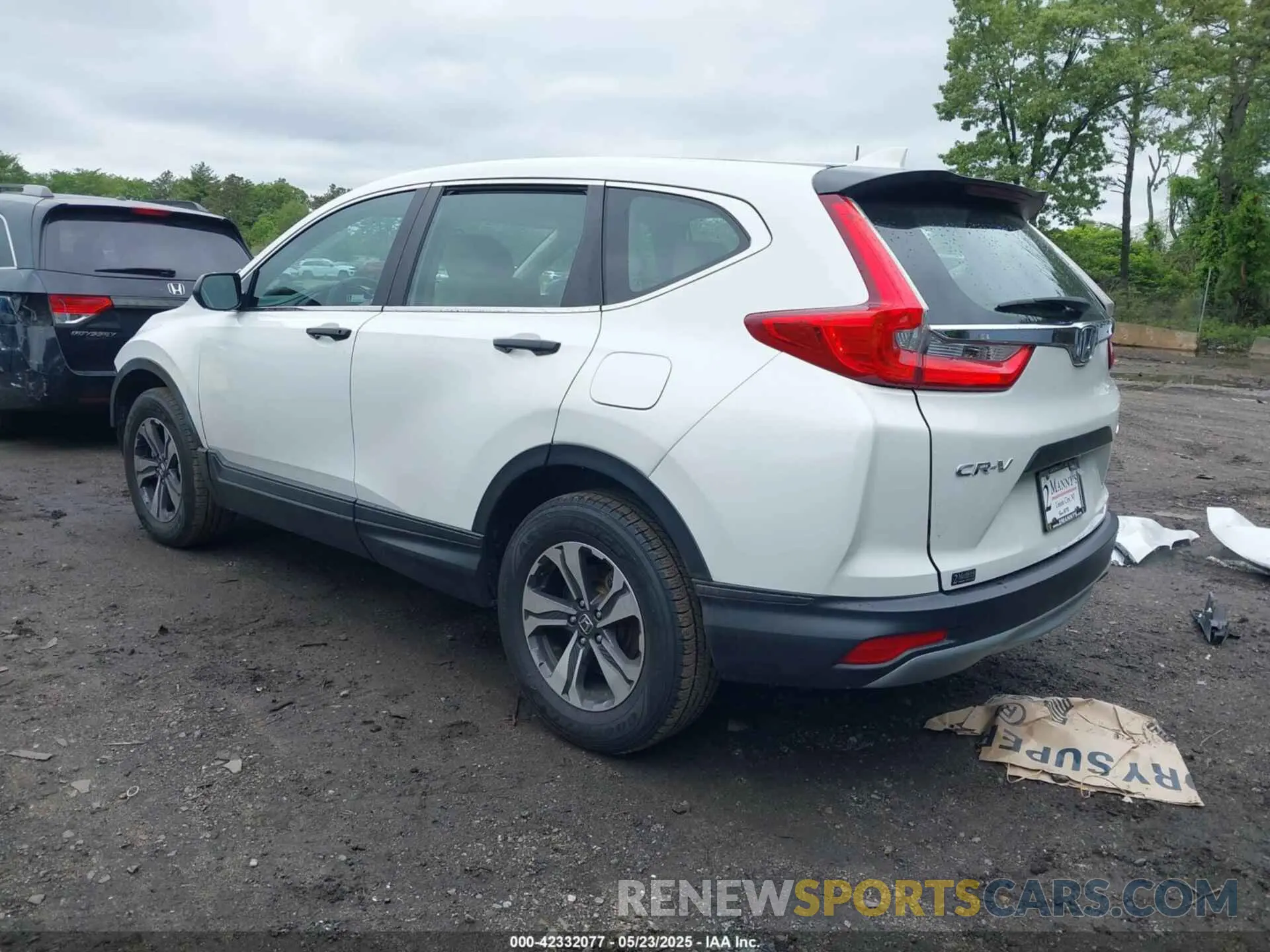 3 Photograph of a damaged car 2HKRW6H32KH224626 HONDA CR-V 2019