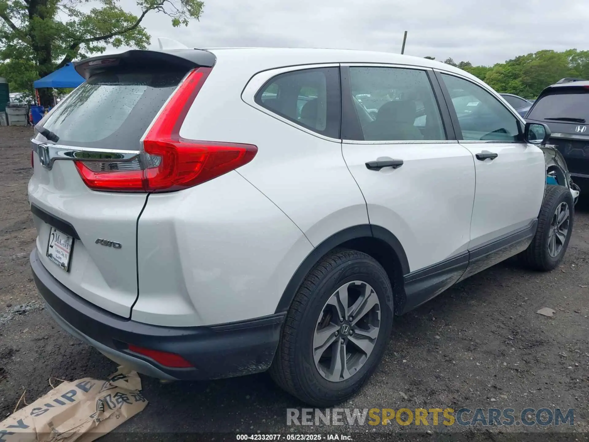 4 Photograph of a damaged car 2HKRW6H32KH224626 HONDA CR-V 2019