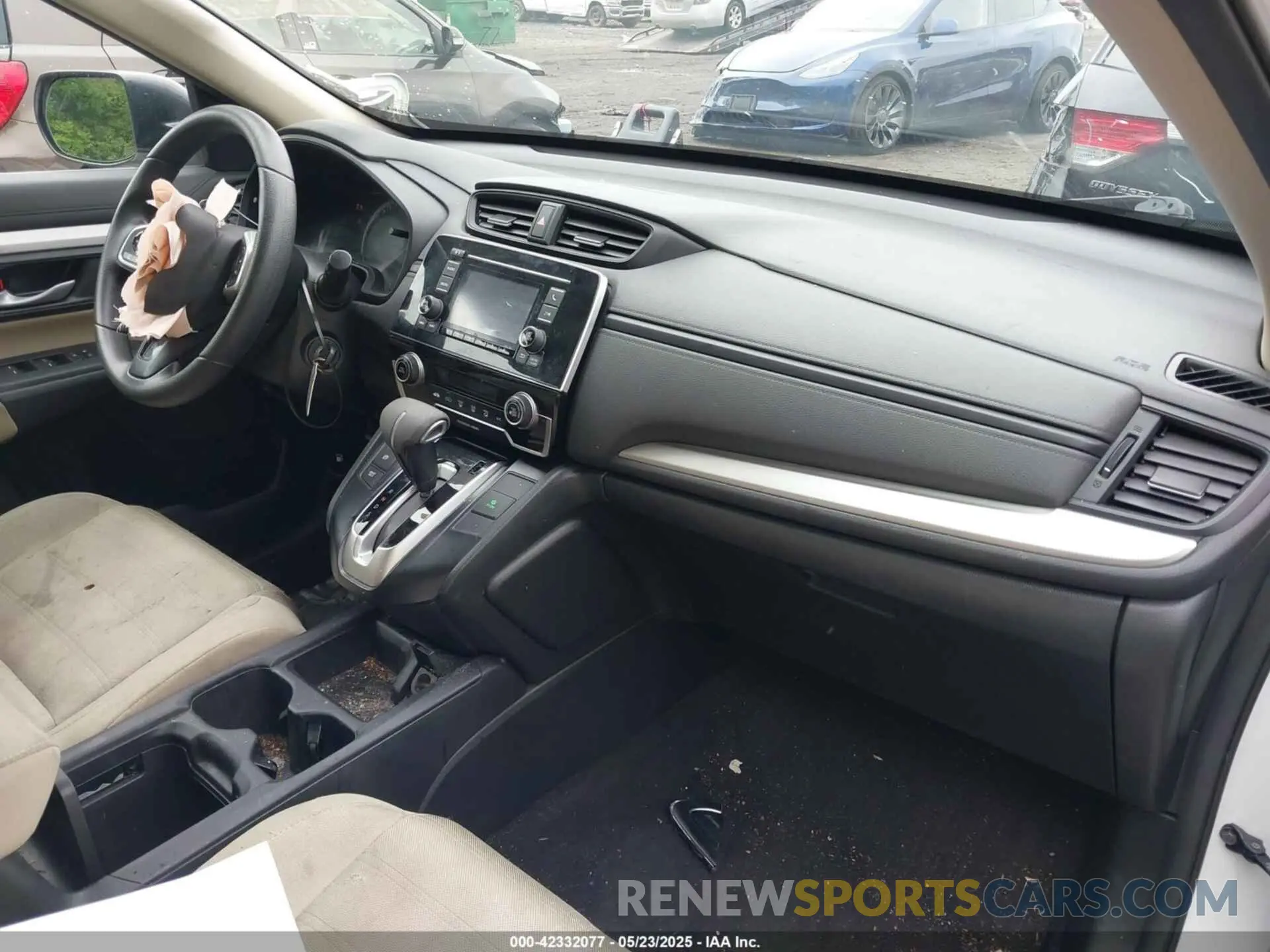 5 Photograph of a damaged car 2HKRW6H32KH224626 HONDA CR-V 2019