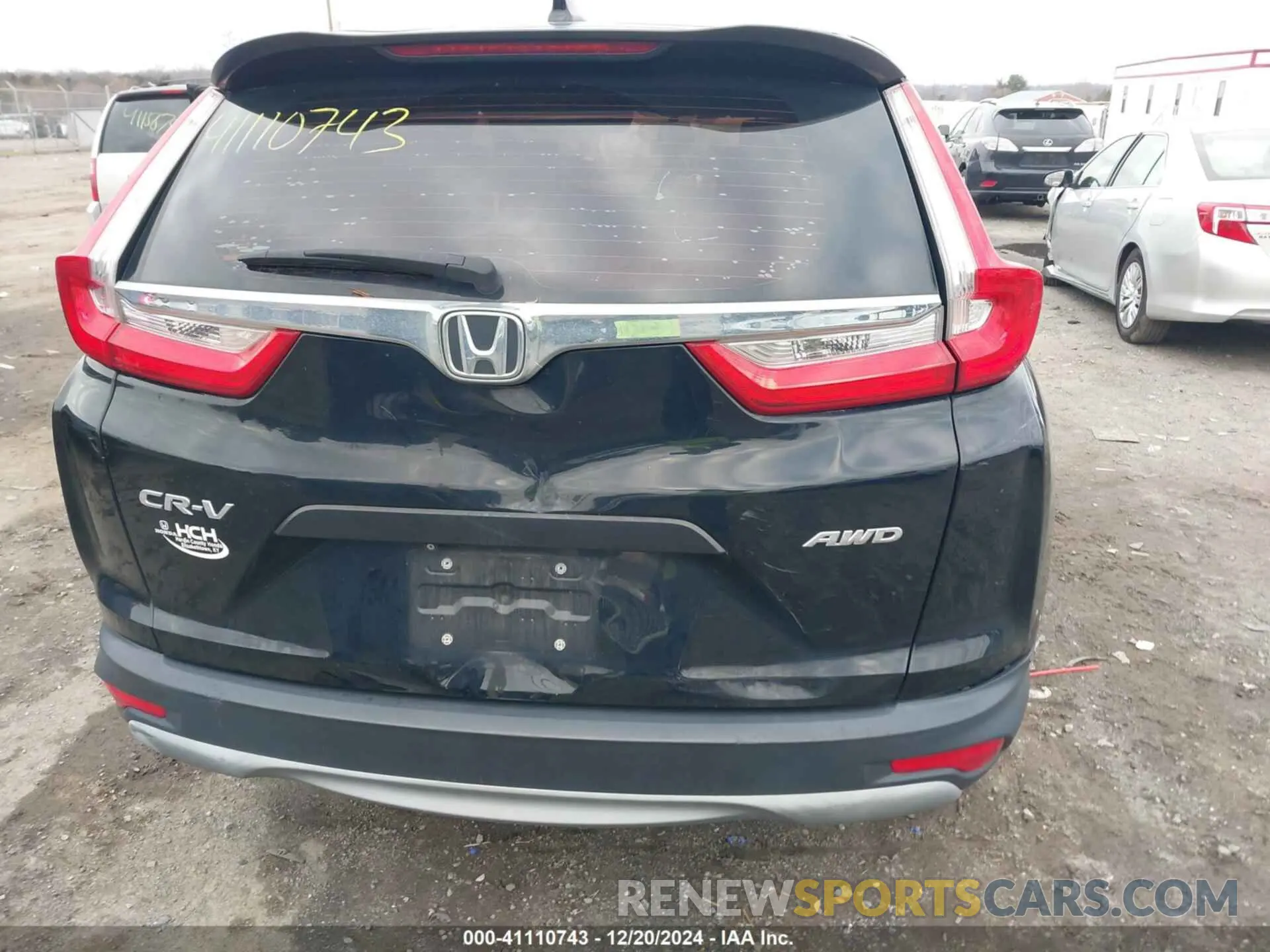 18 Photograph of a damaged car 2HKRW6H33KH217927 HONDA CR-V 2019