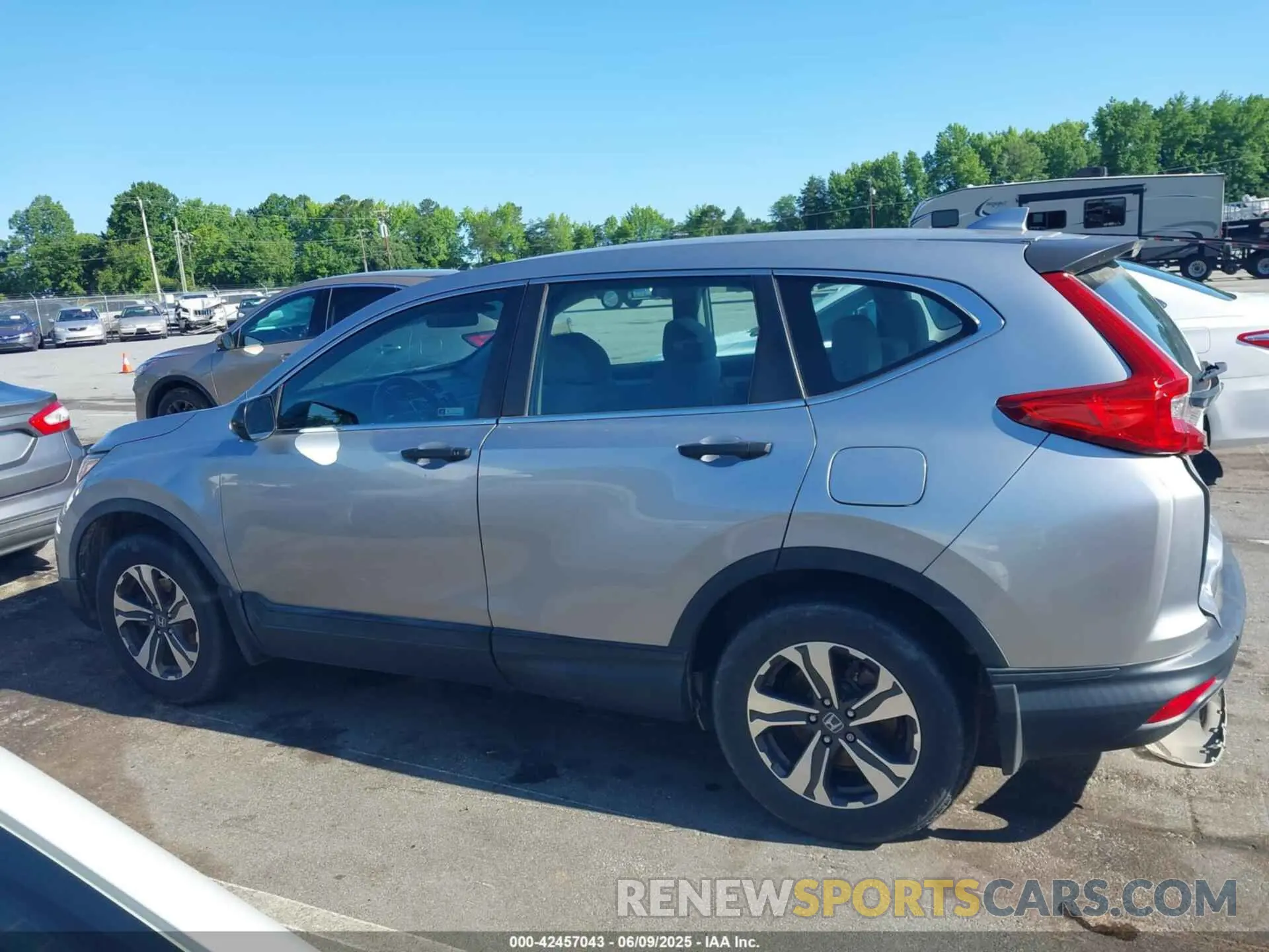 14 Photograph of a damaged car 2HKRW6H36KH221499 HONDA CR-V 2019