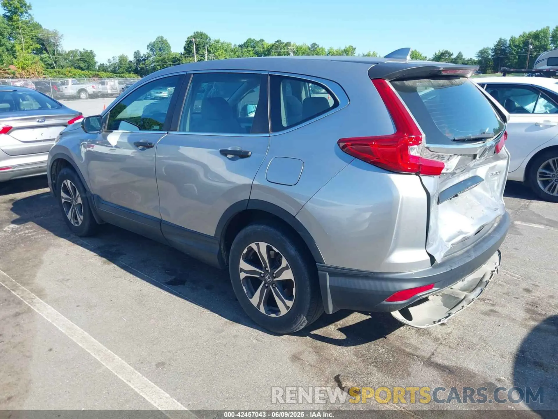 3 Photograph of a damaged car 2HKRW6H36KH221499 HONDA CR-V 2019