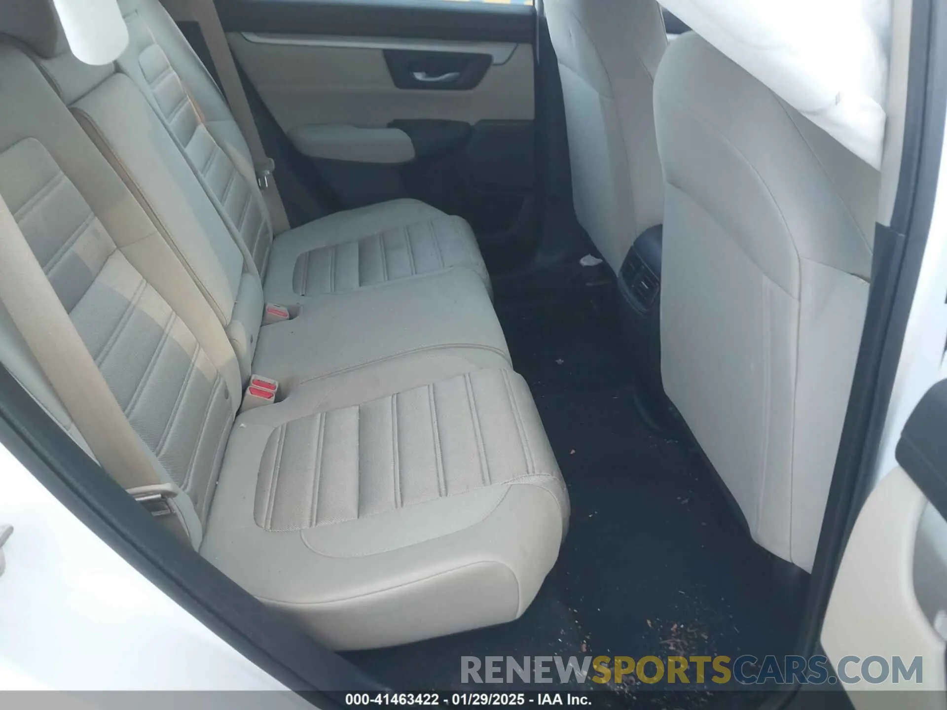 8 Photograph of a damaged car 2HKRW6H36KH230378 HONDA CR-V 2019