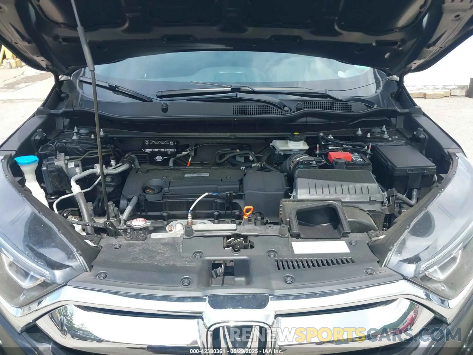 10 Photograph of a damaged car 2HKRW6H3XKH208867 HONDA CR-V 2019