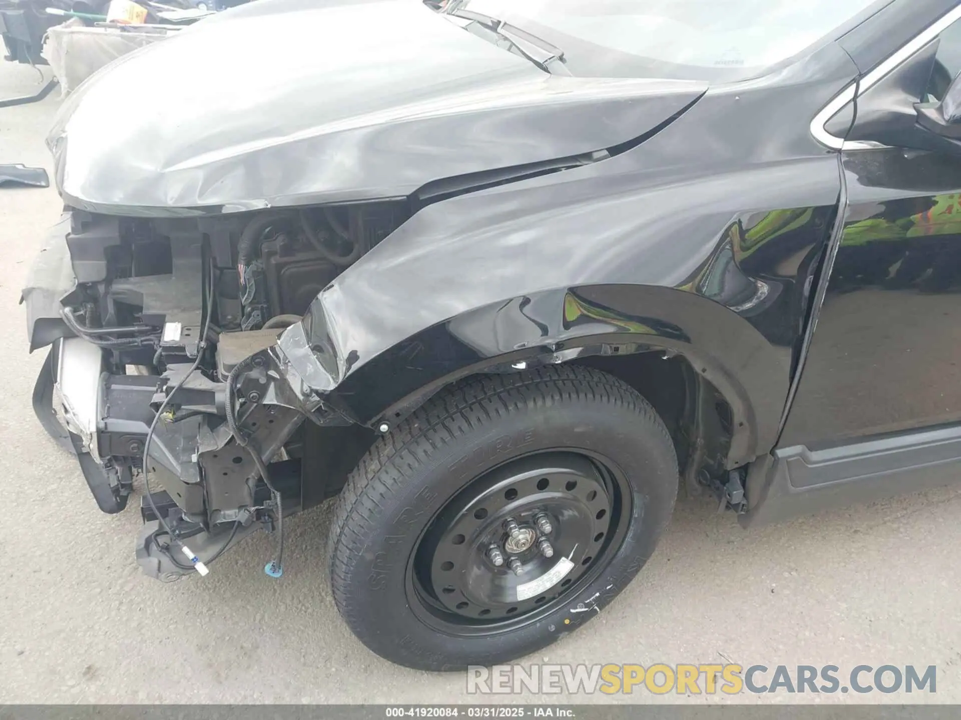 13 Photograph of a damaged car 5J6RW1H50KA009753 HONDA CR-V 2019