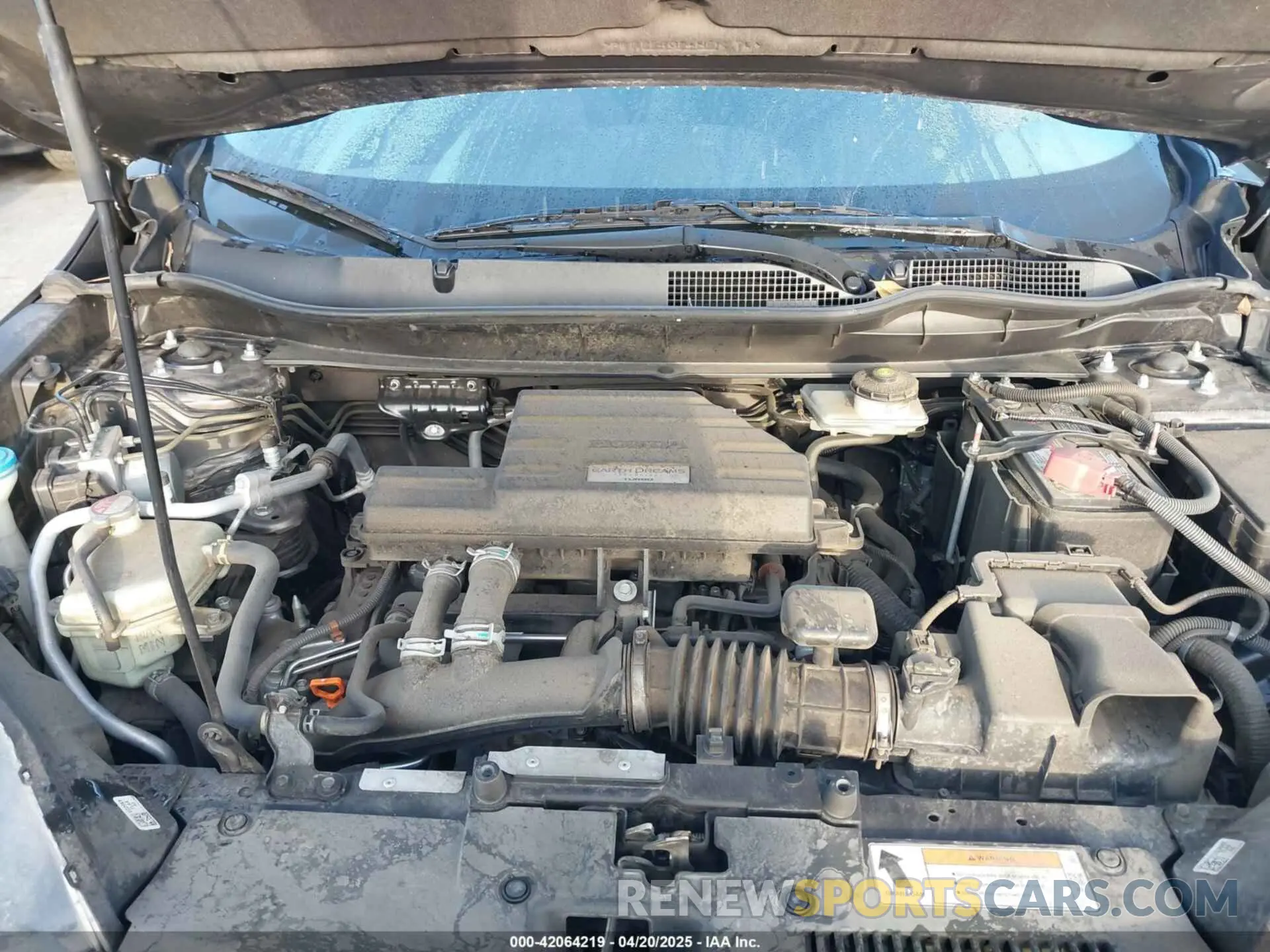 10 Photograph of a damaged car 5J6RW1H52KA033570 HONDA CR-V 2019