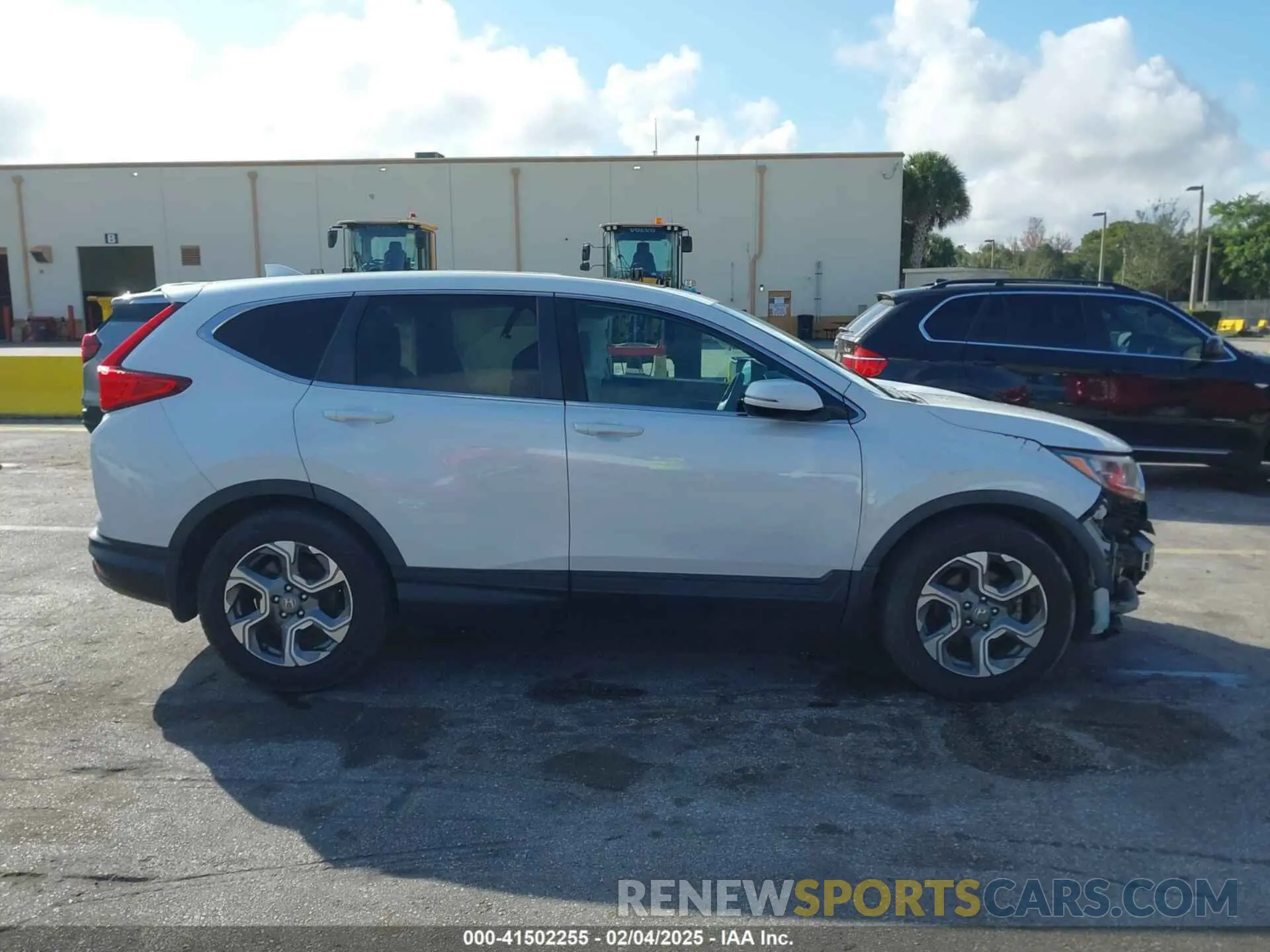 13 Photograph of a damaged car 5J6RW1H54KA017726 HONDA CR-V 2019