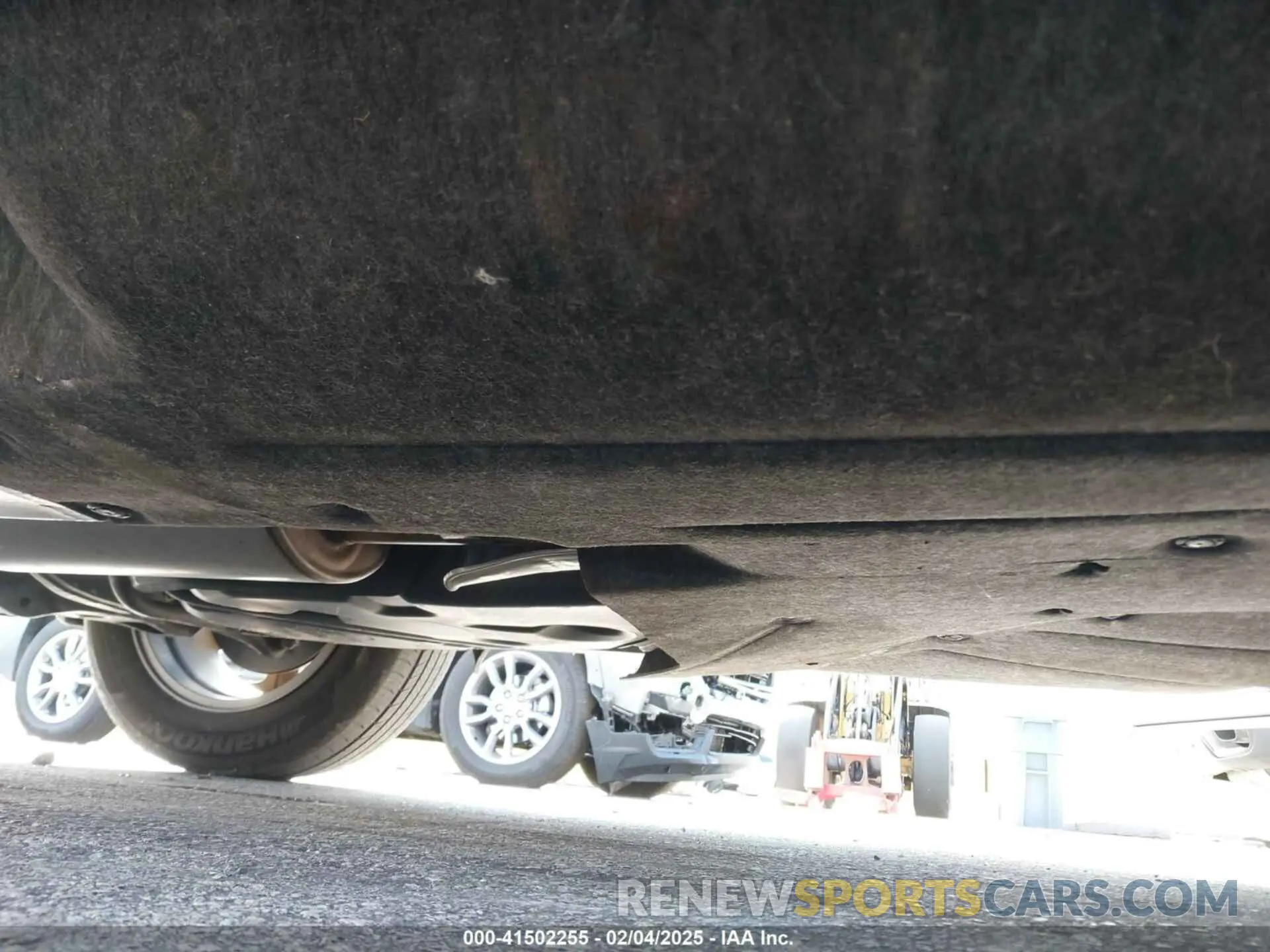 18 Photograph of a damaged car 5J6RW1H54KA017726 HONDA CR-V 2019