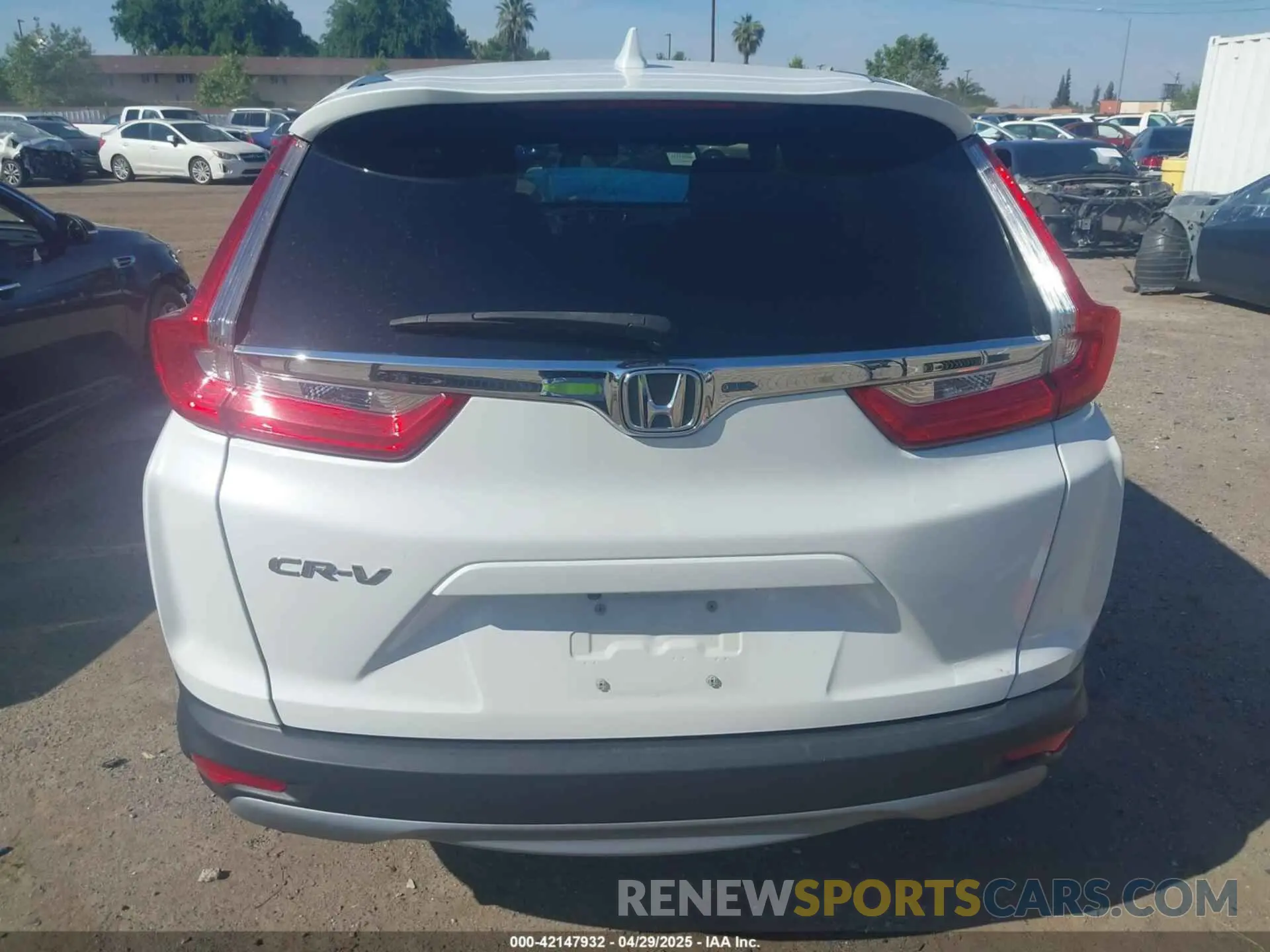 16 Photograph of a damaged car 5J6RW1H54KA020531 HONDA CR-V 2019