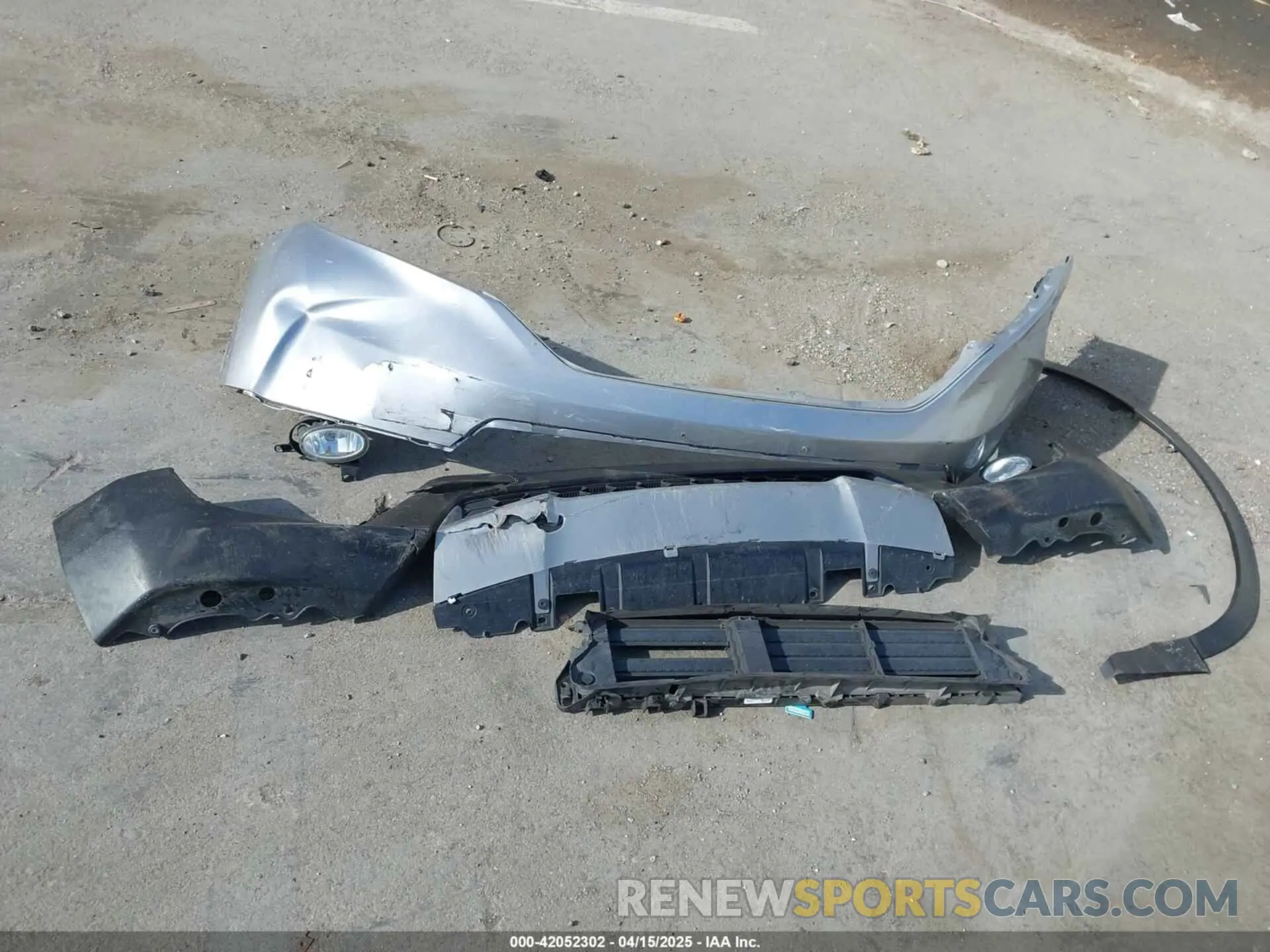 12 Photograph of a damaged car 5J6RW1H54KA027818 HONDA CR-V 2019