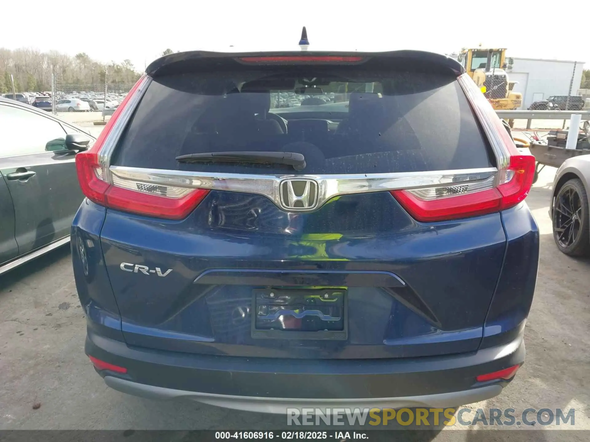 16 Photograph of a damaged car 5J6RW1H55KL007453 HONDA CR-V 2019