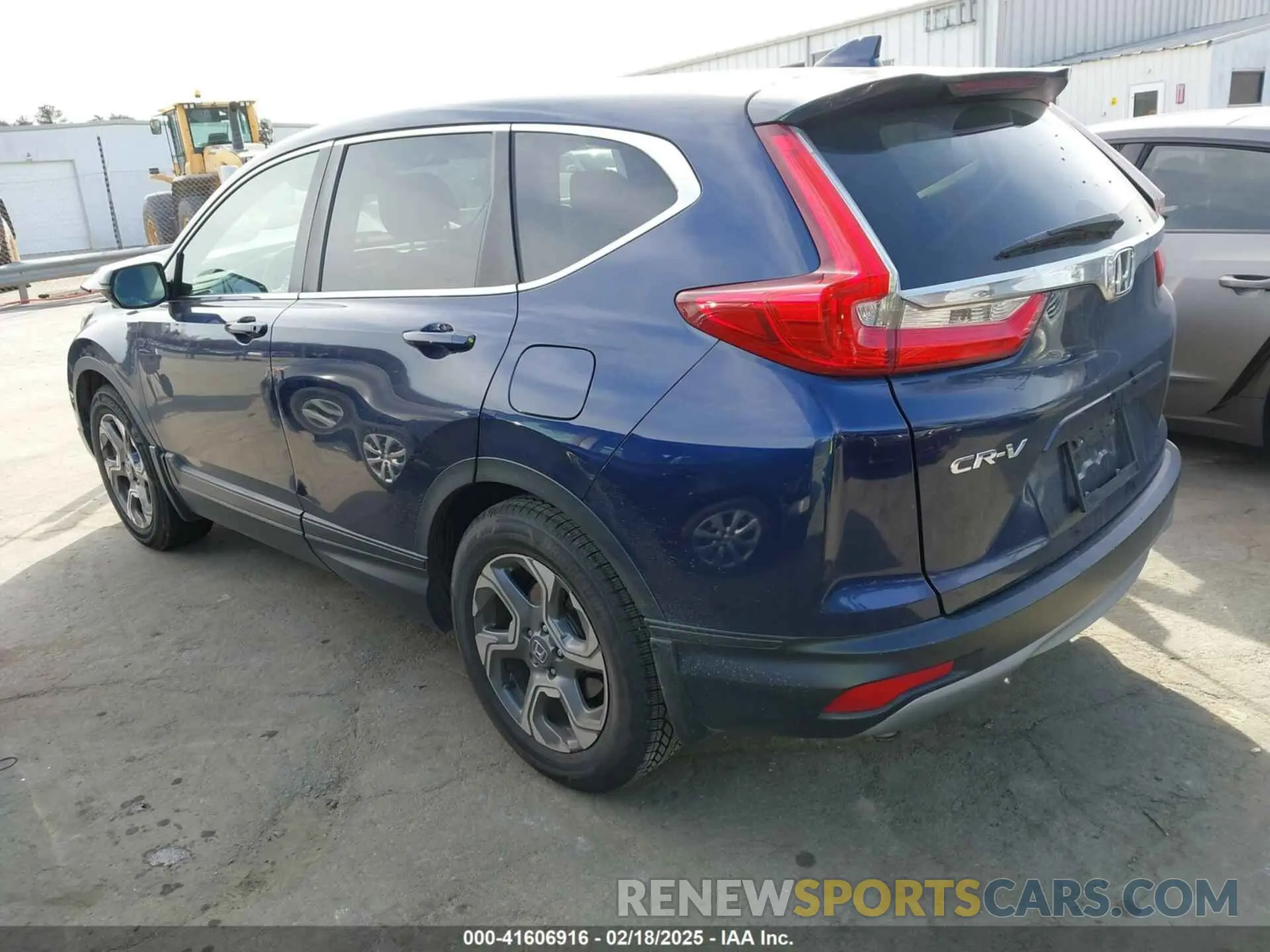 3 Photograph of a damaged car 5J6RW1H55KL007453 HONDA CR-V 2019