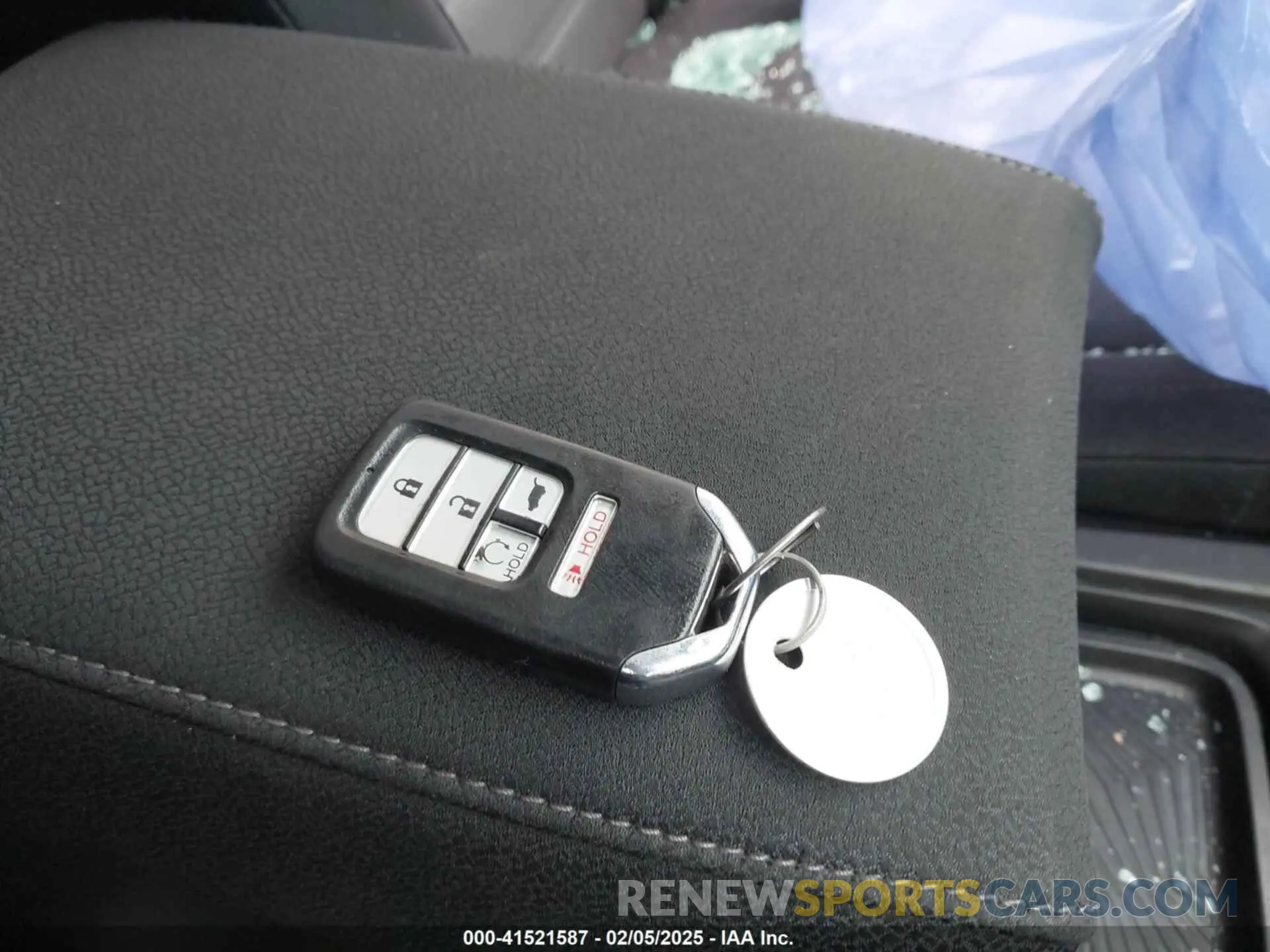 11 Photograph of a damaged car 5J6RW1H57KA016909 HONDA CR-V 2019