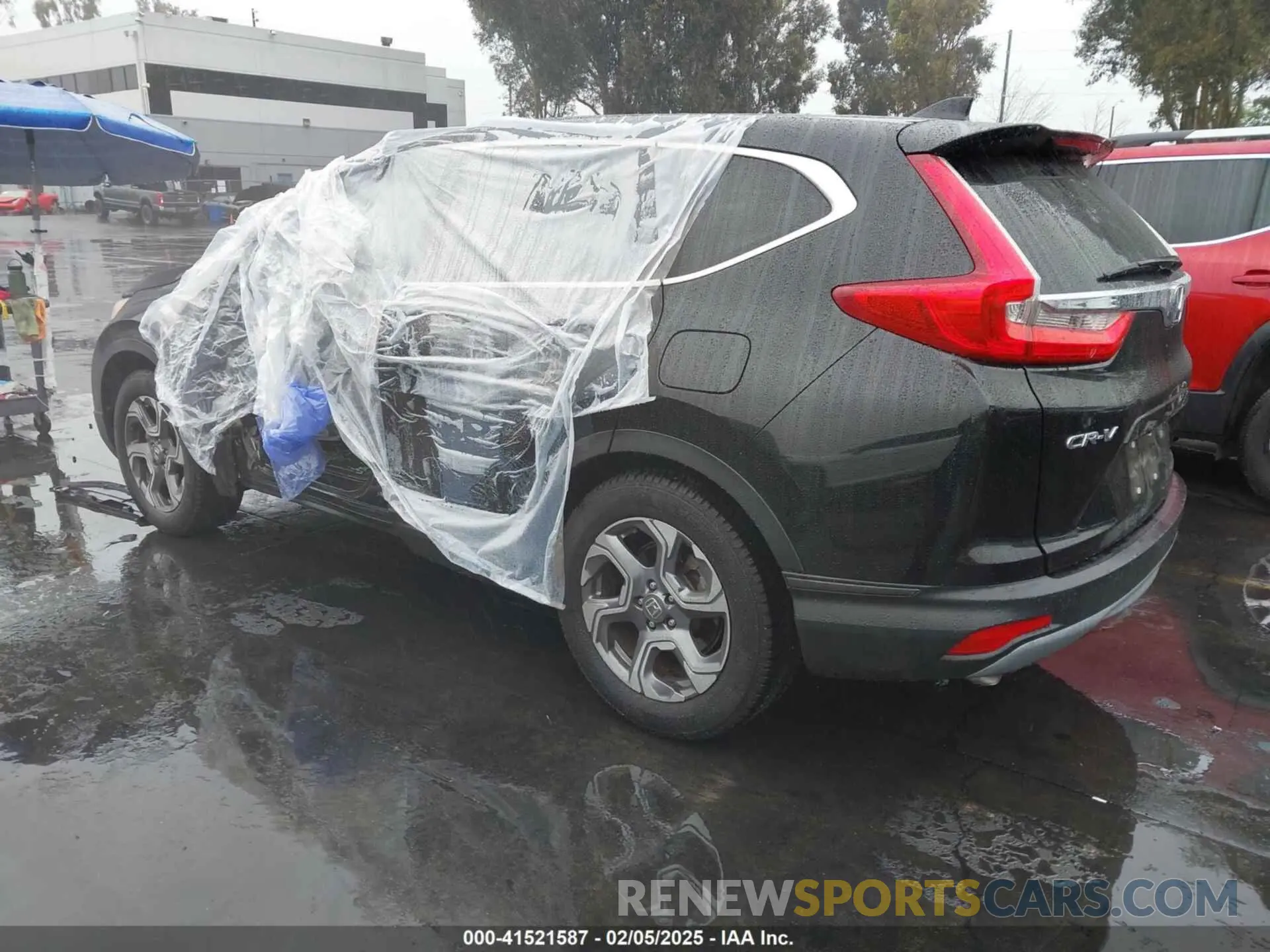 3 Photograph of a damaged car 5J6RW1H57KA016909 HONDA CR-V 2019
