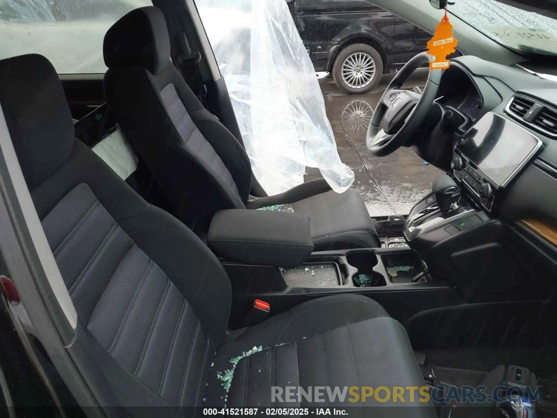 5 Photograph of a damaged car 5J6RW1H57KA016909 HONDA CR-V 2019