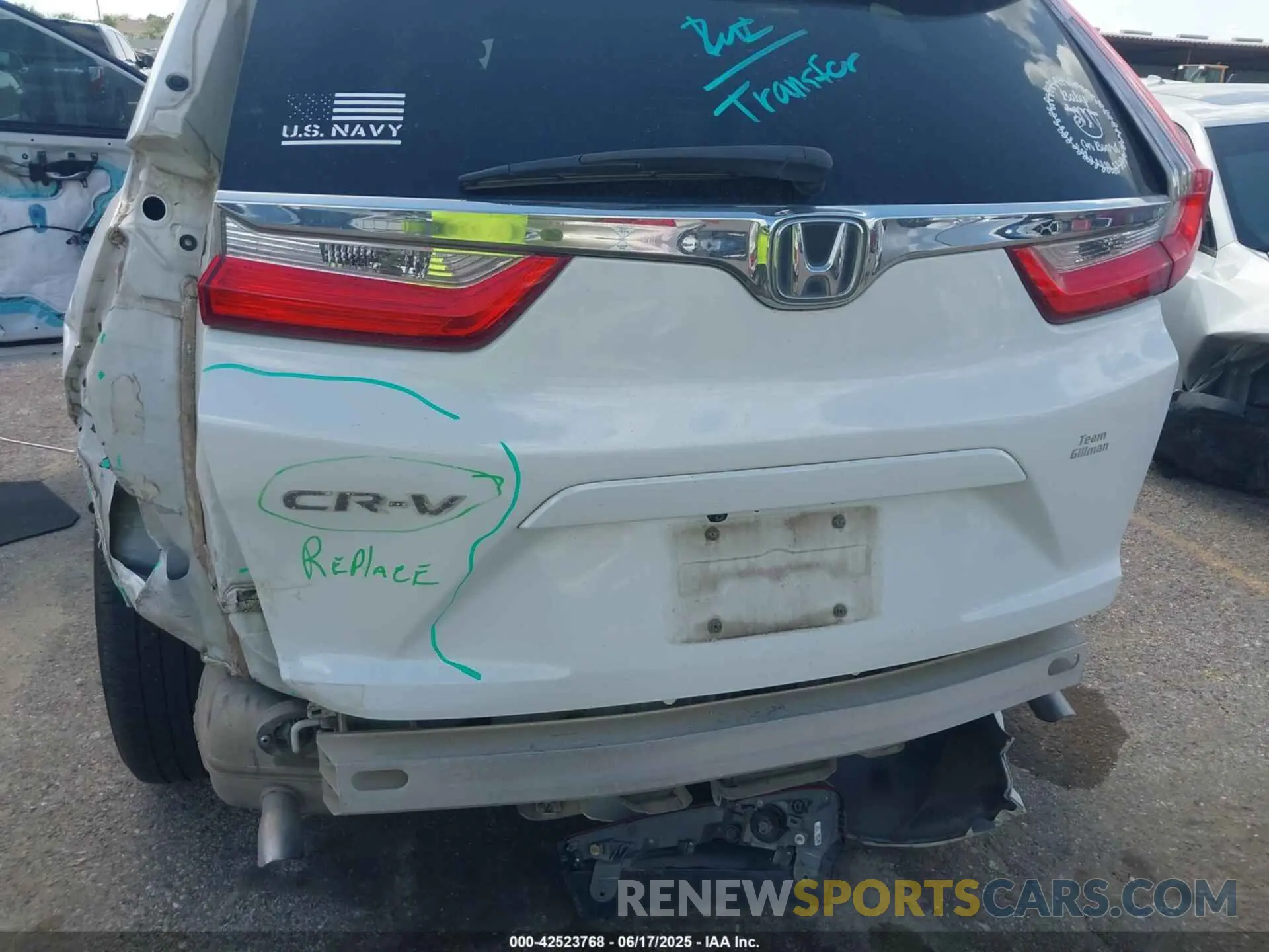 6 Photograph of a damaged car 5J6RW1H57KA024041 HONDA CR-V 2019