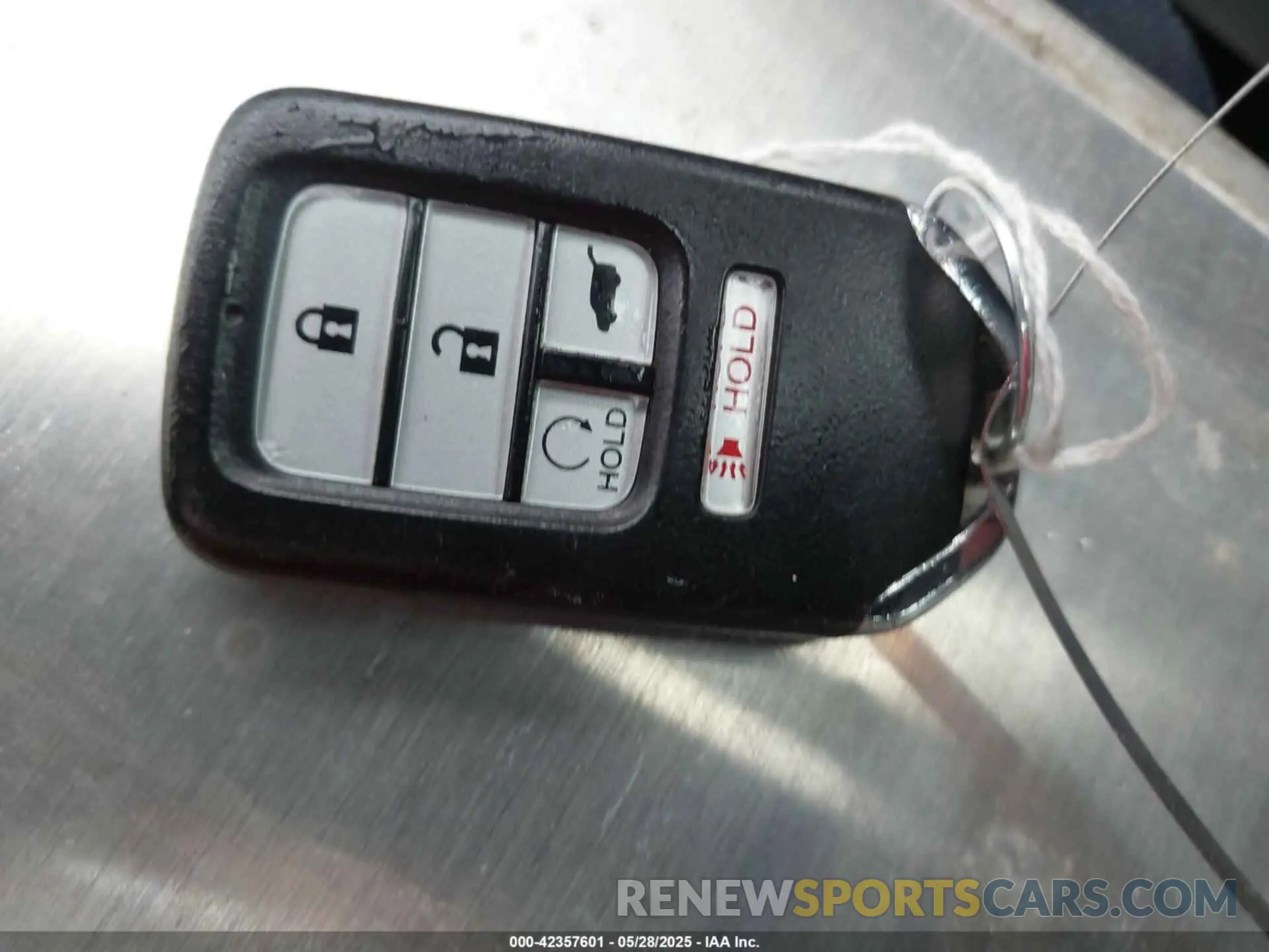 11 Photograph of a damaged car 5J6RW1H57KL002027 HONDA CR-V 2019
