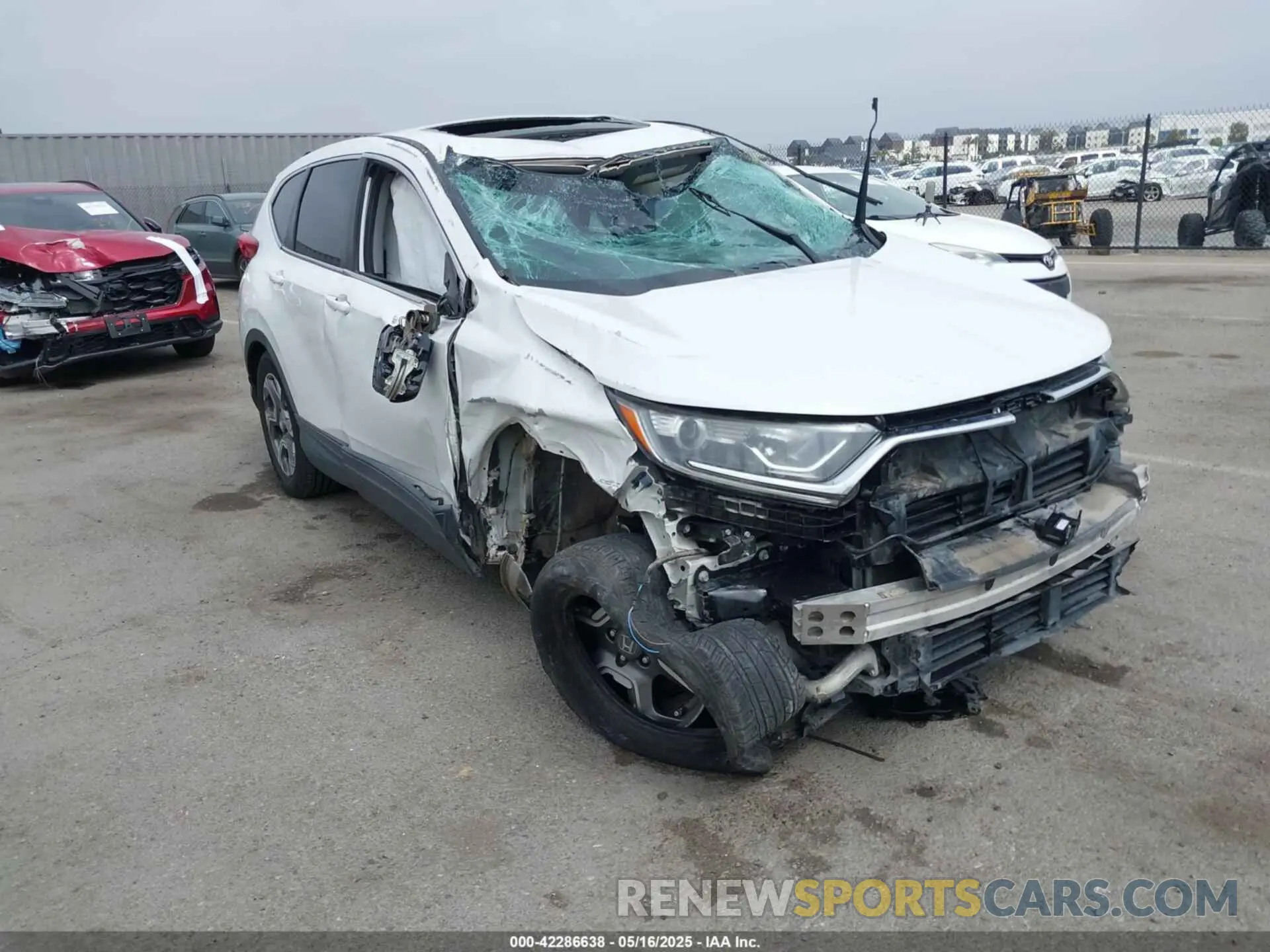 1 Photograph of a damaged car 5J6RW1H59KA008908 HONDA CR-V 2019
