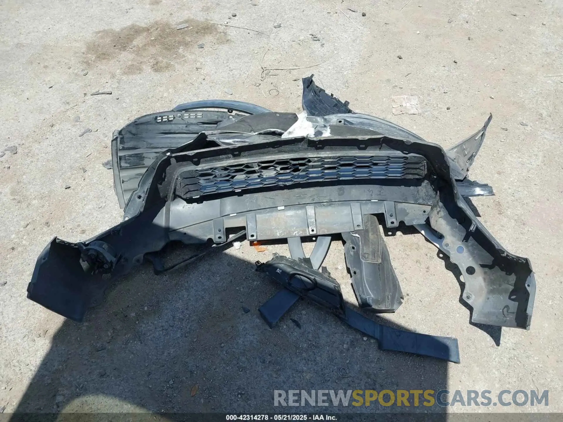 12 Photograph of a damaged car 5J6RW1H5XKA030559 HONDA CR-V 2019