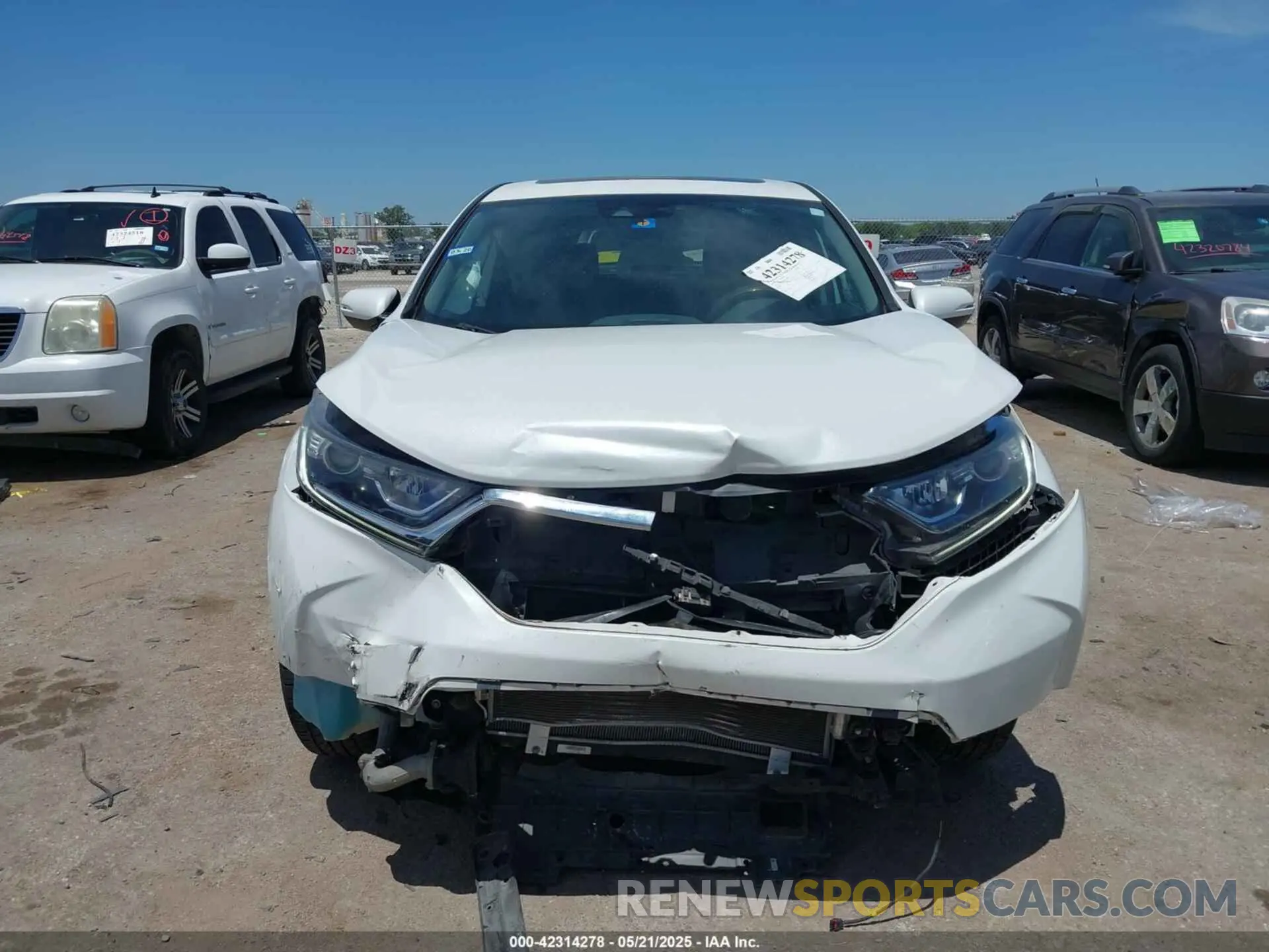 13 Photograph of a damaged car 5J6RW1H5XKA030559 HONDA CR-V 2019