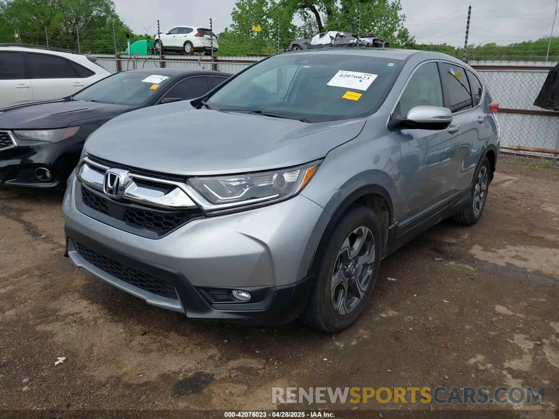 2 Photograph of a damaged car 5J6RW1H80KA021010 HONDA CR-V 2019