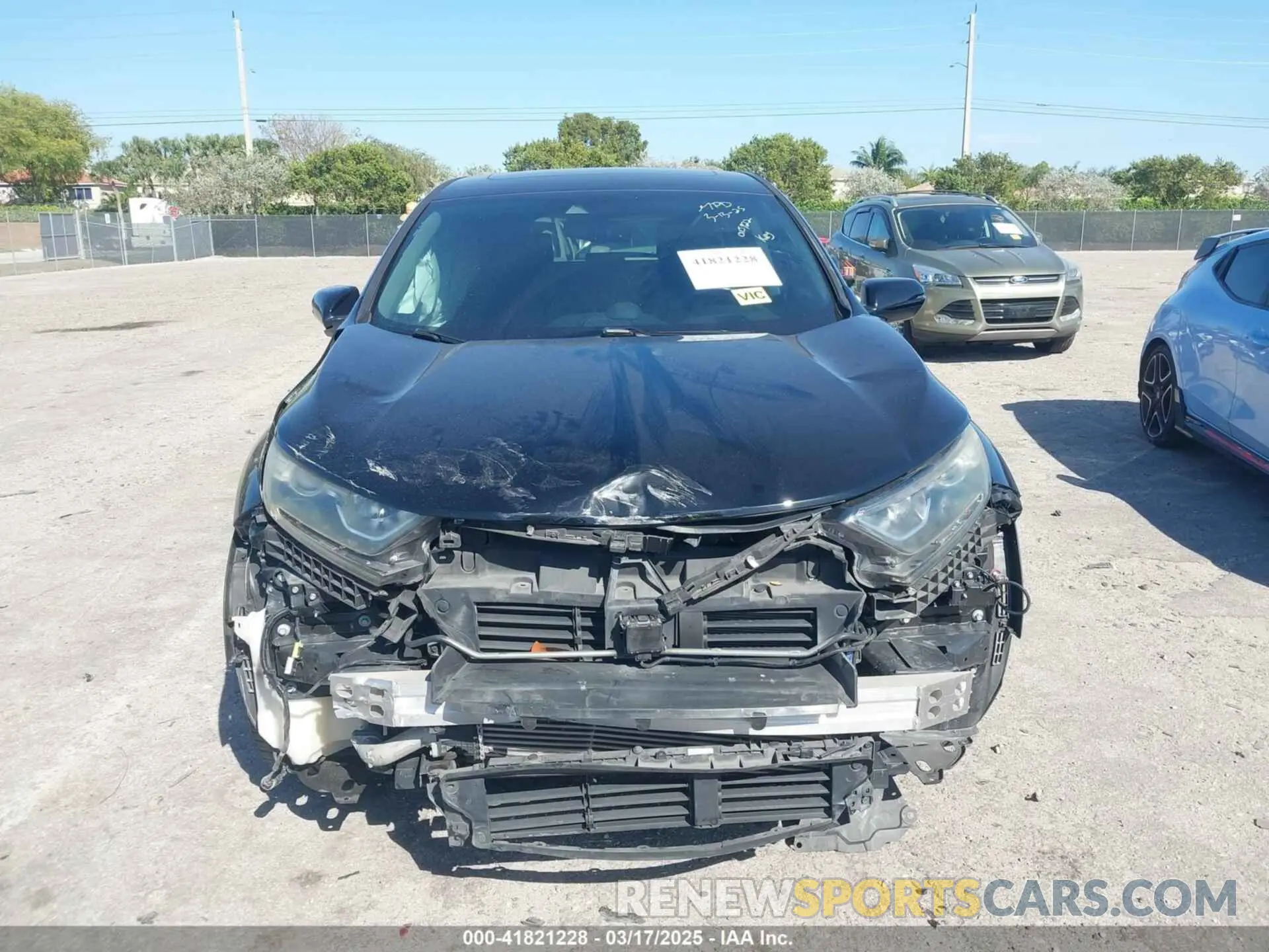 13 Photograph of a damaged car 5J6RW1H82KA015922 HONDA CR-V 2019