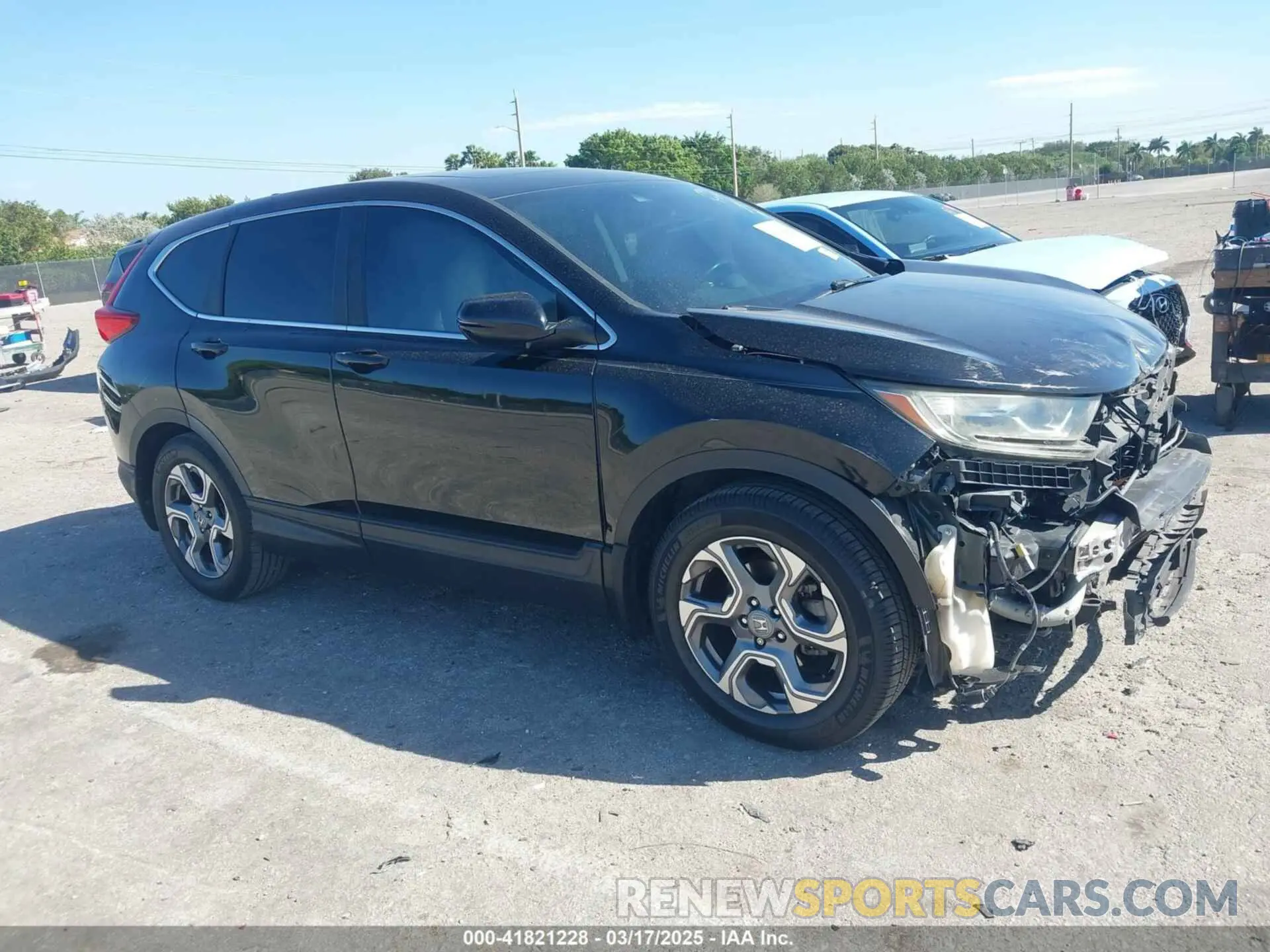 3 Photograph of a damaged car 5J6RW1H82KA015922 HONDA CR-V 2019