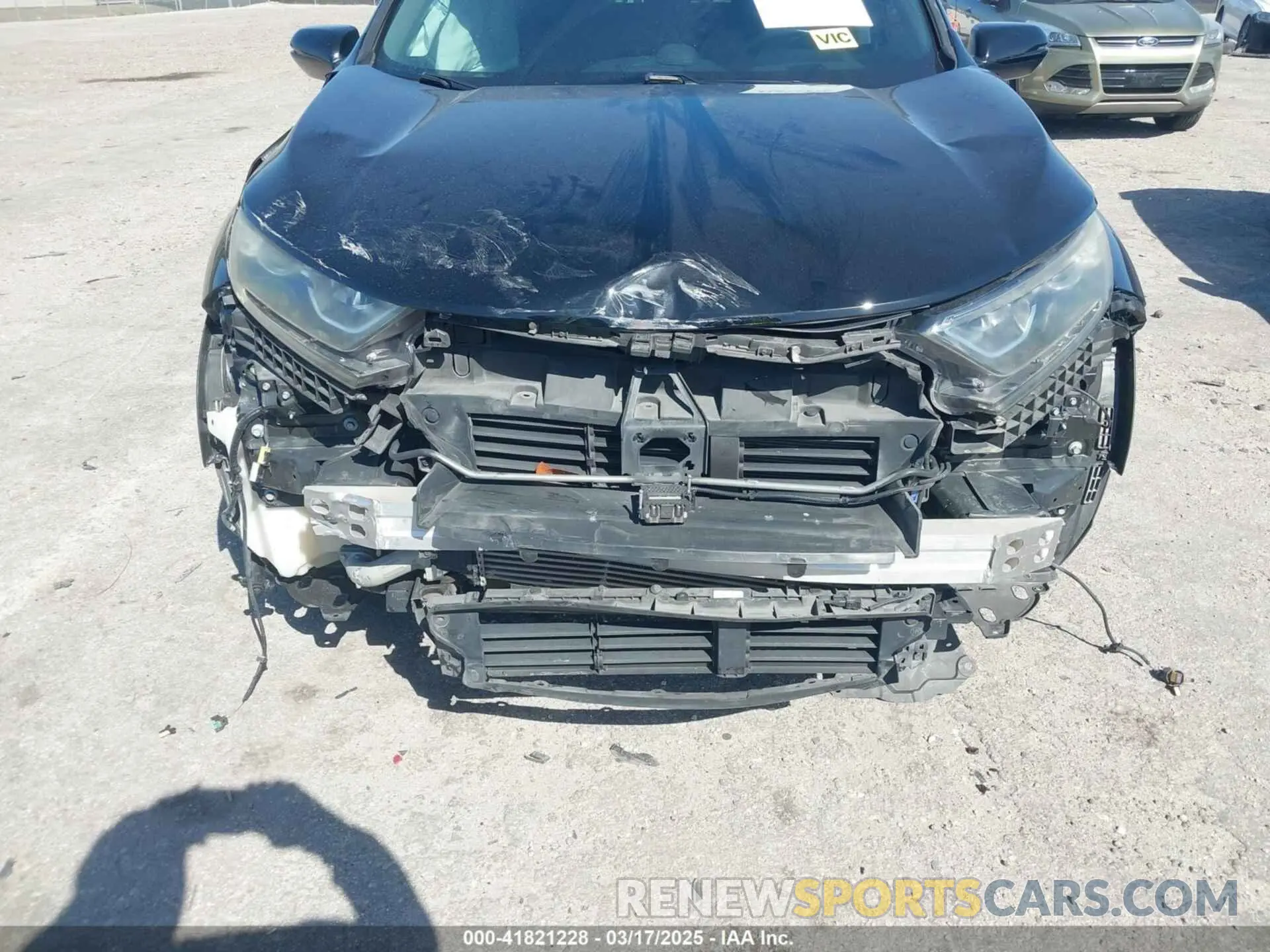 6 Photograph of a damaged car 5J6RW1H82KA015922 HONDA CR-V 2019