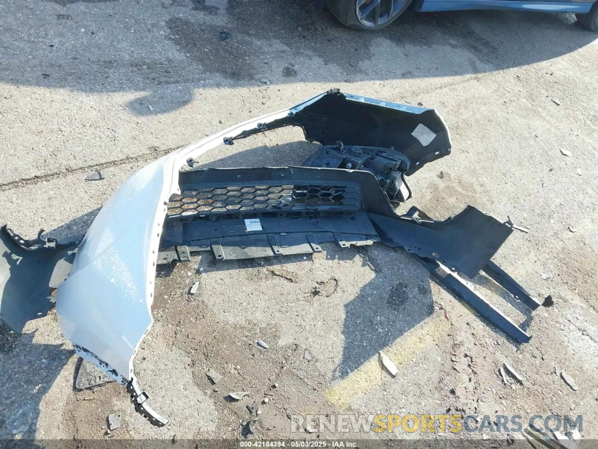 12 Photograph of a damaged car 5J6RW1H82KA017900 HONDA CR-V 2019