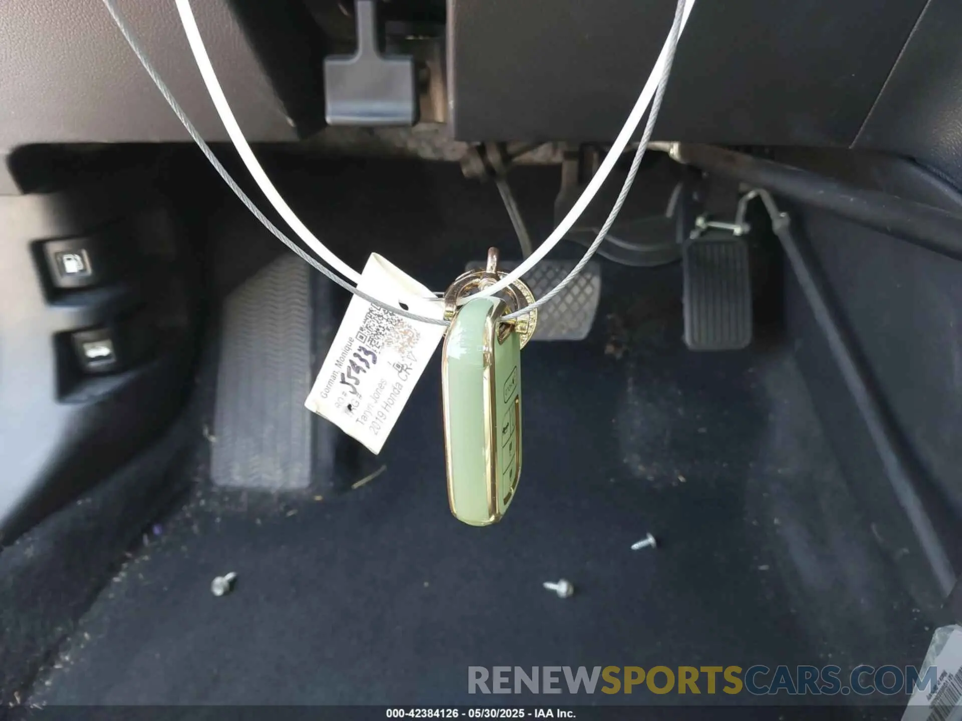 11 Photograph of a damaged car 5J6RW1H83KA037122 HONDA CR-V 2019