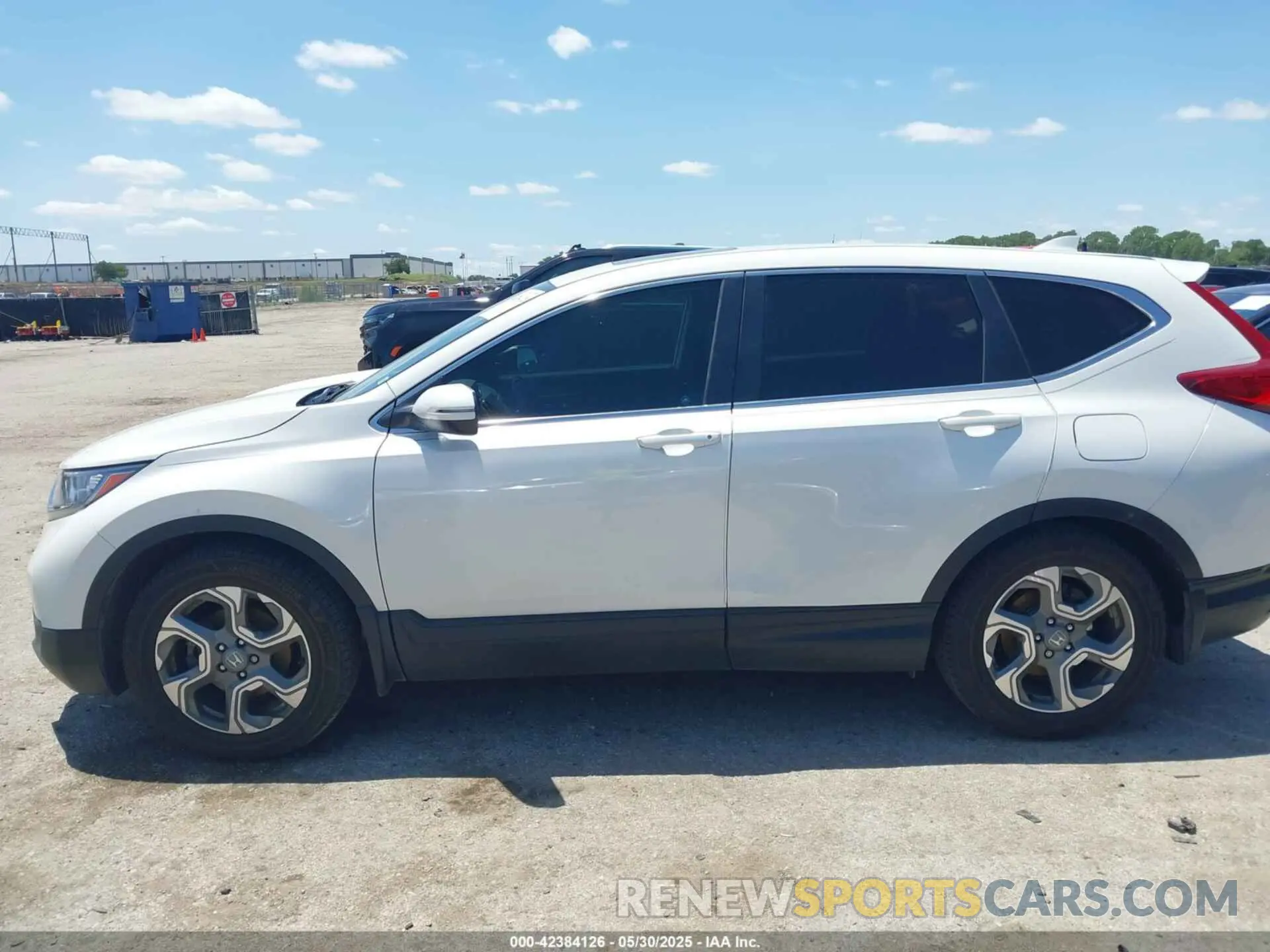 15 Photograph of a damaged car 5J6RW1H83KA037122 HONDA CR-V 2019