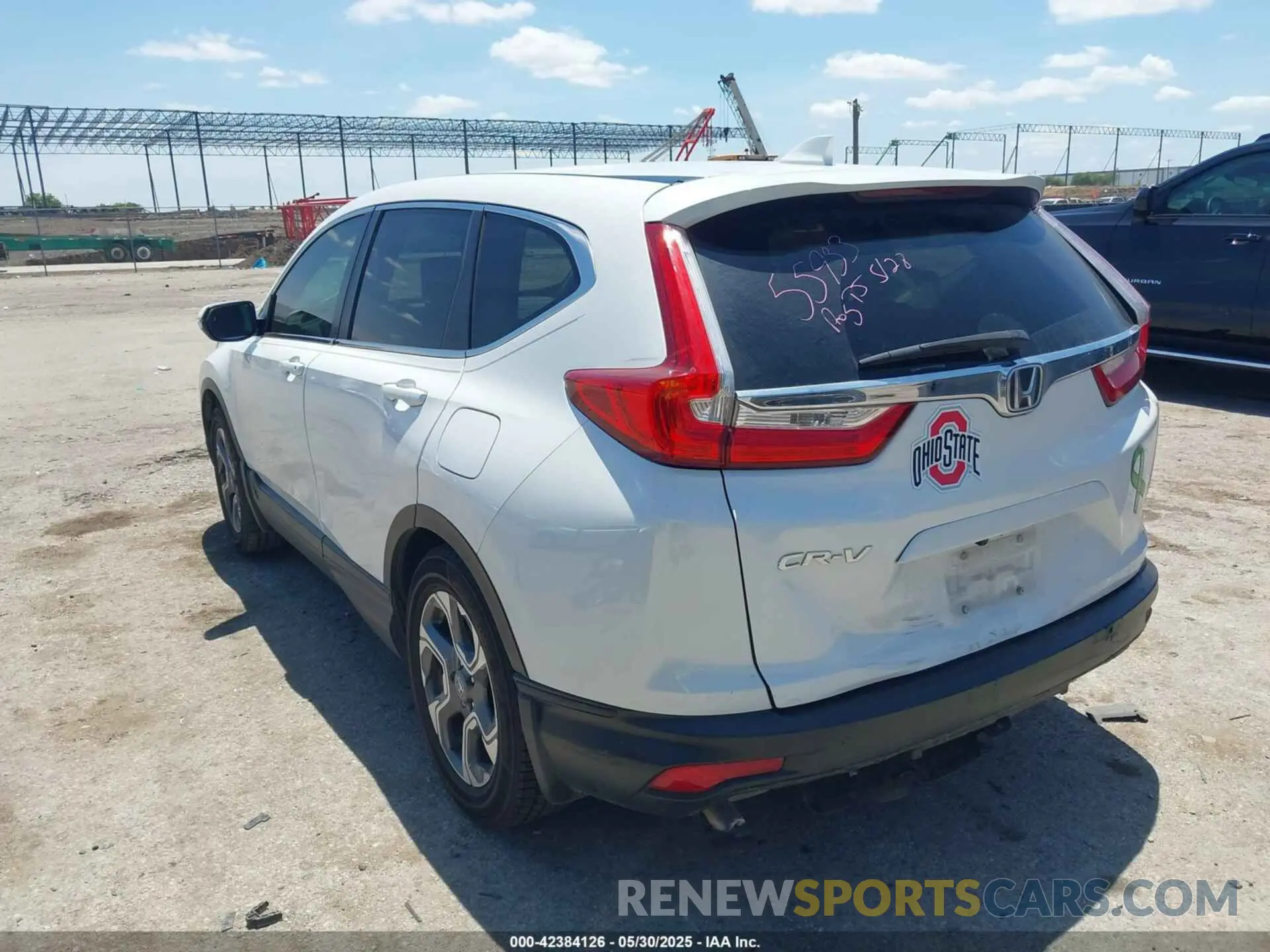 3 Photograph of a damaged car 5J6RW1H83KA037122 HONDA CR-V 2019